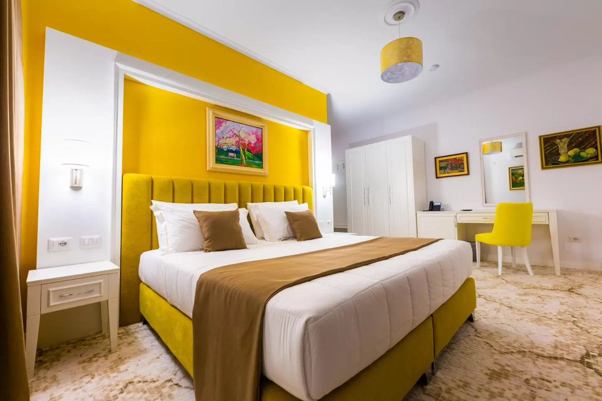 Standard Double Room in ART Hotel Tirana Standard Double Room in ART Hotel Tirana