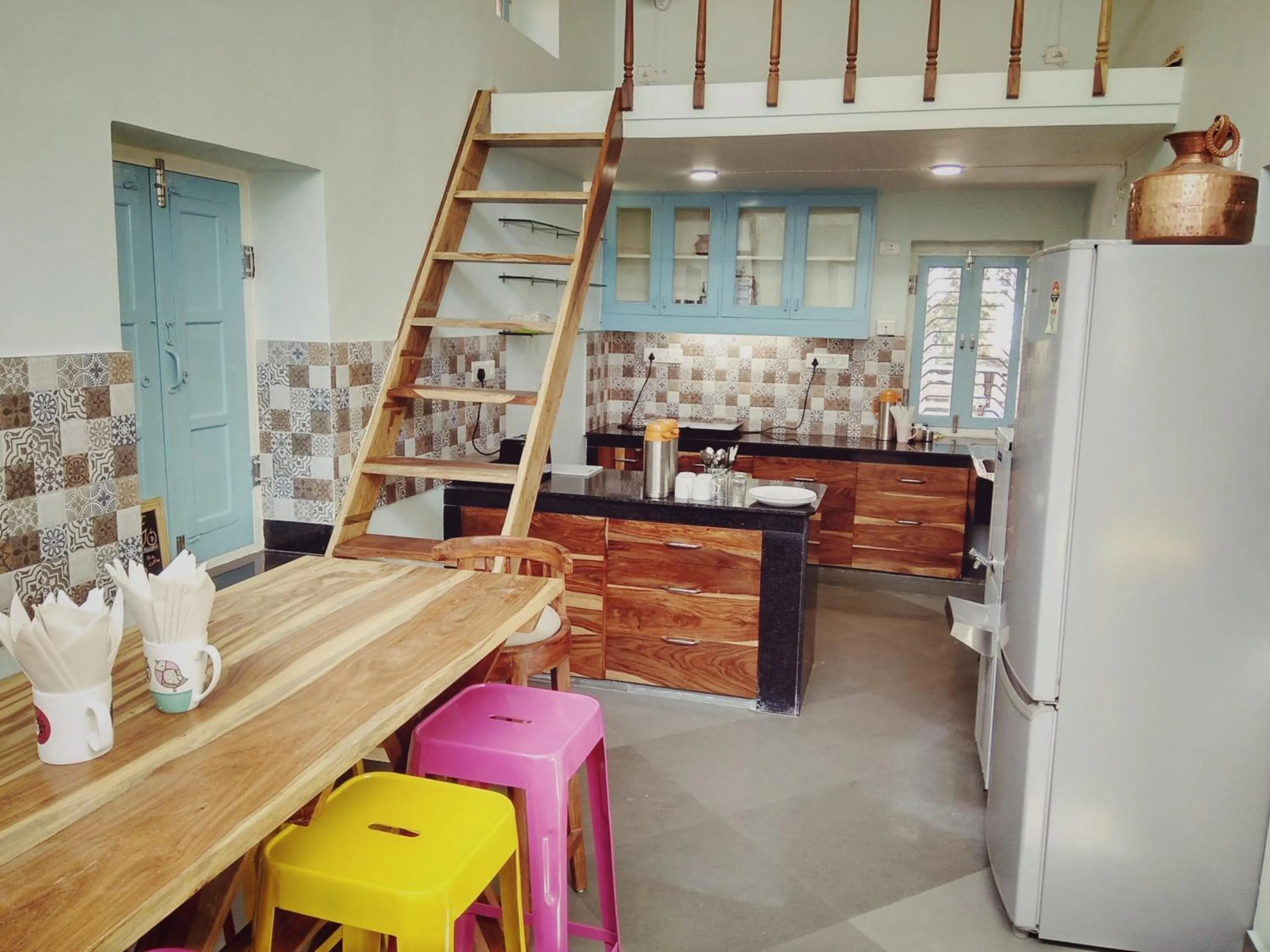 Restaurant/places to eat in Jaipur Jantar Hostel