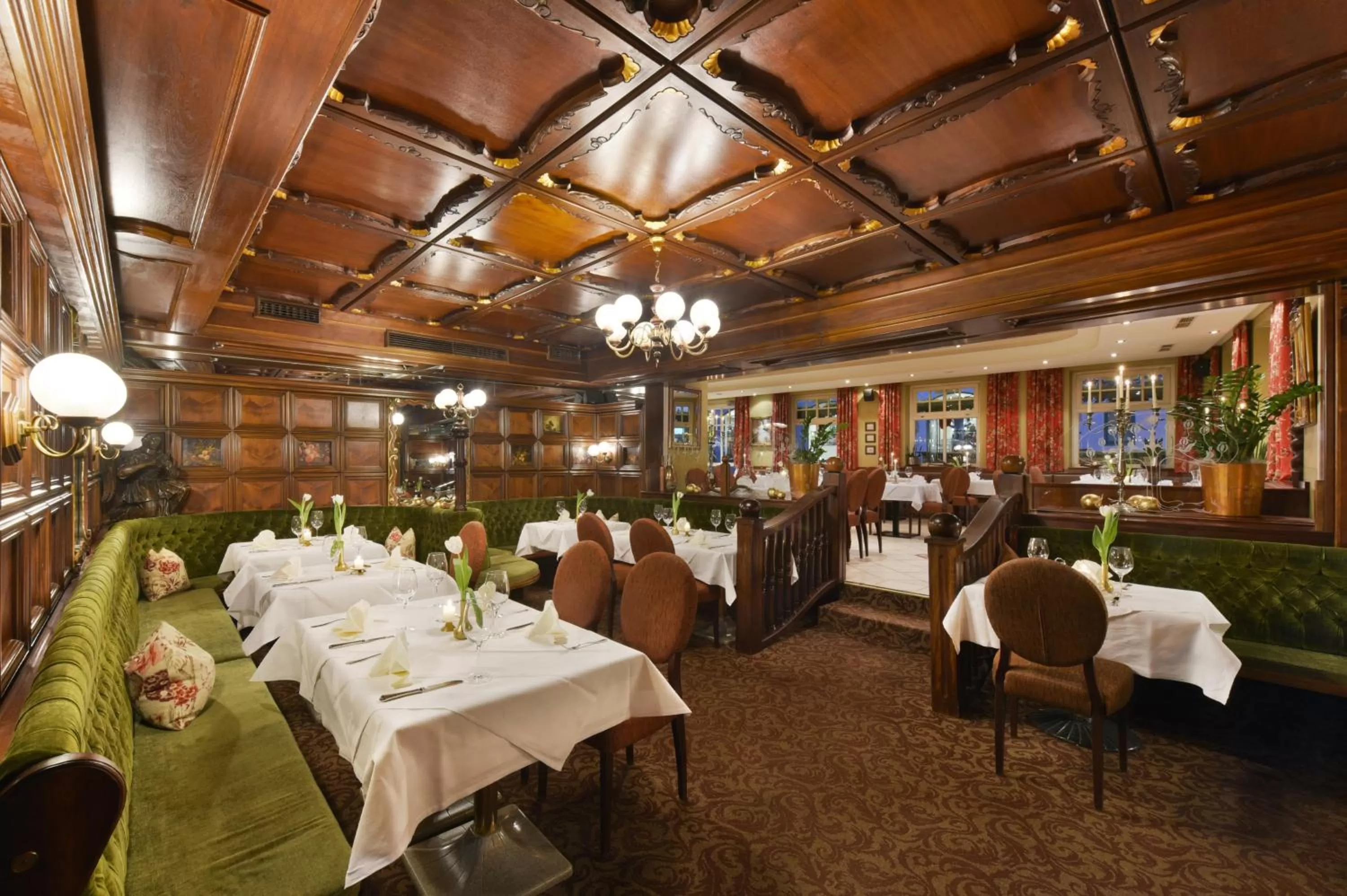 Restaurant/places to eat in Cella Central Historic Boutique Hotel