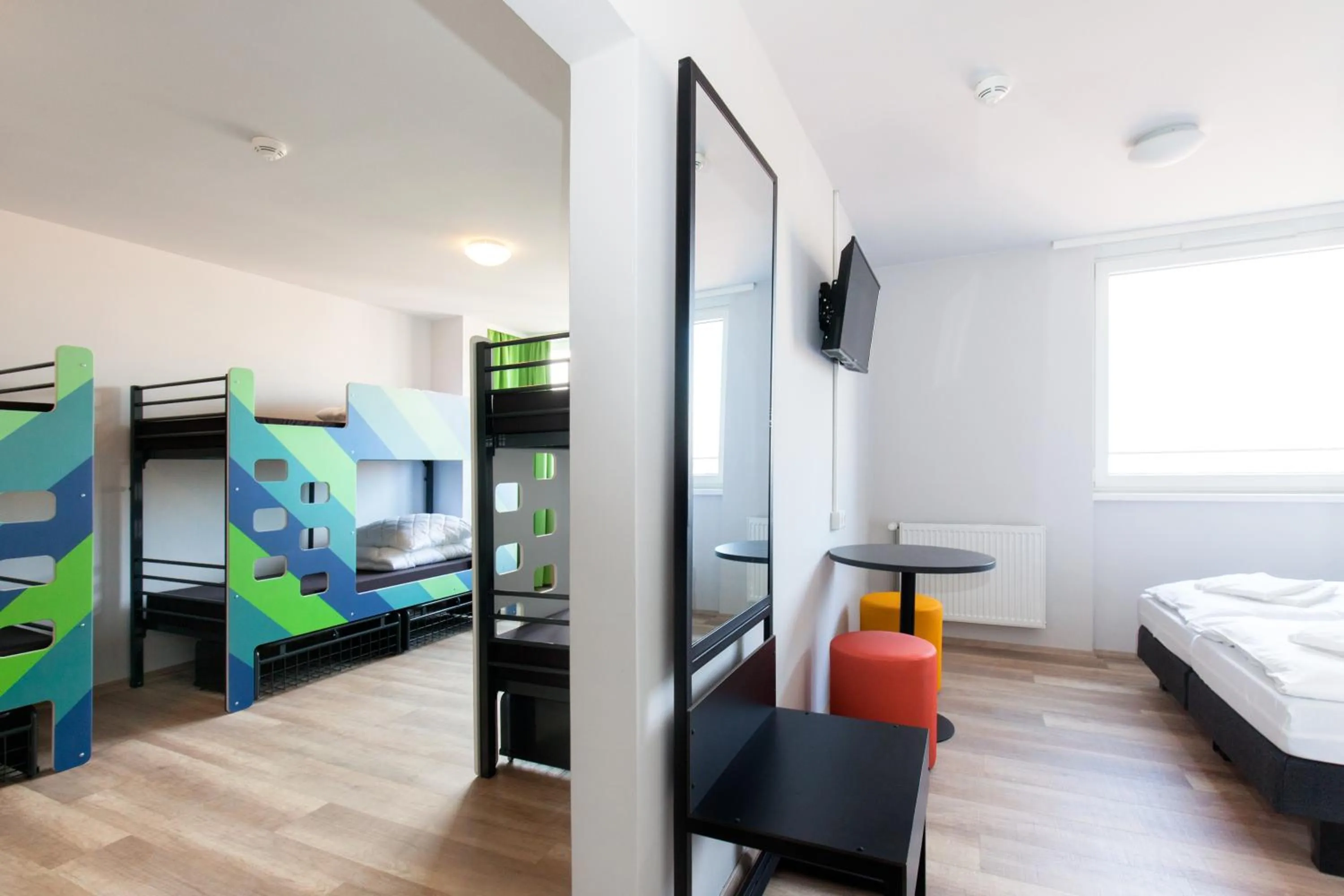 Photo of the whole room, Bed in a&o Prague Rhea