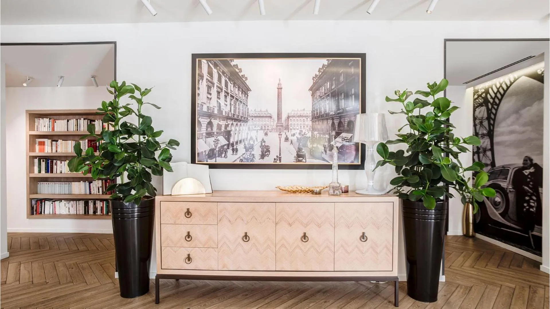 Lobby or reception in Hotel Royal Saint Honore Paris Louvre