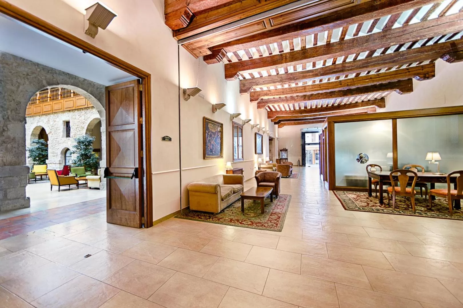 Lobby or reception in AZZ Peñafiel Las Claras Hotel & Spa