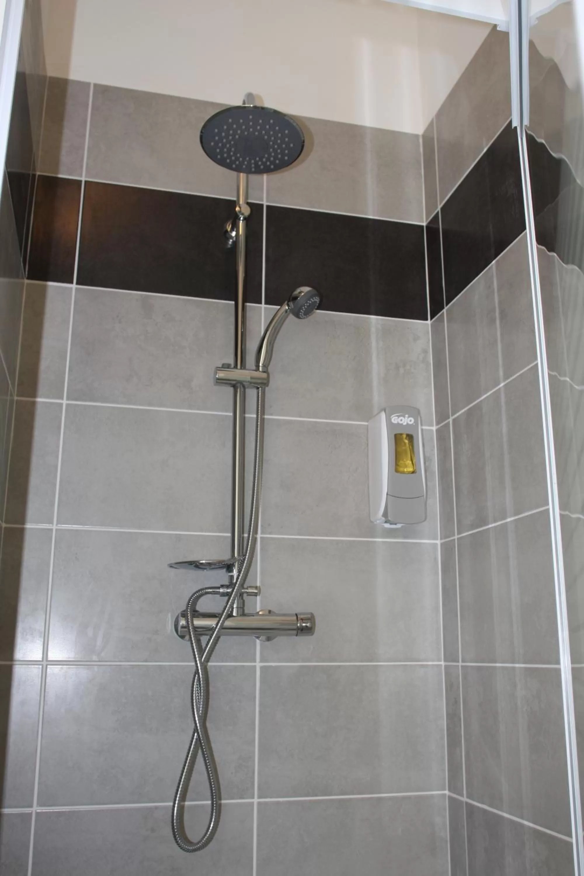 Bathroom in Hotel-Restaurant Du Port