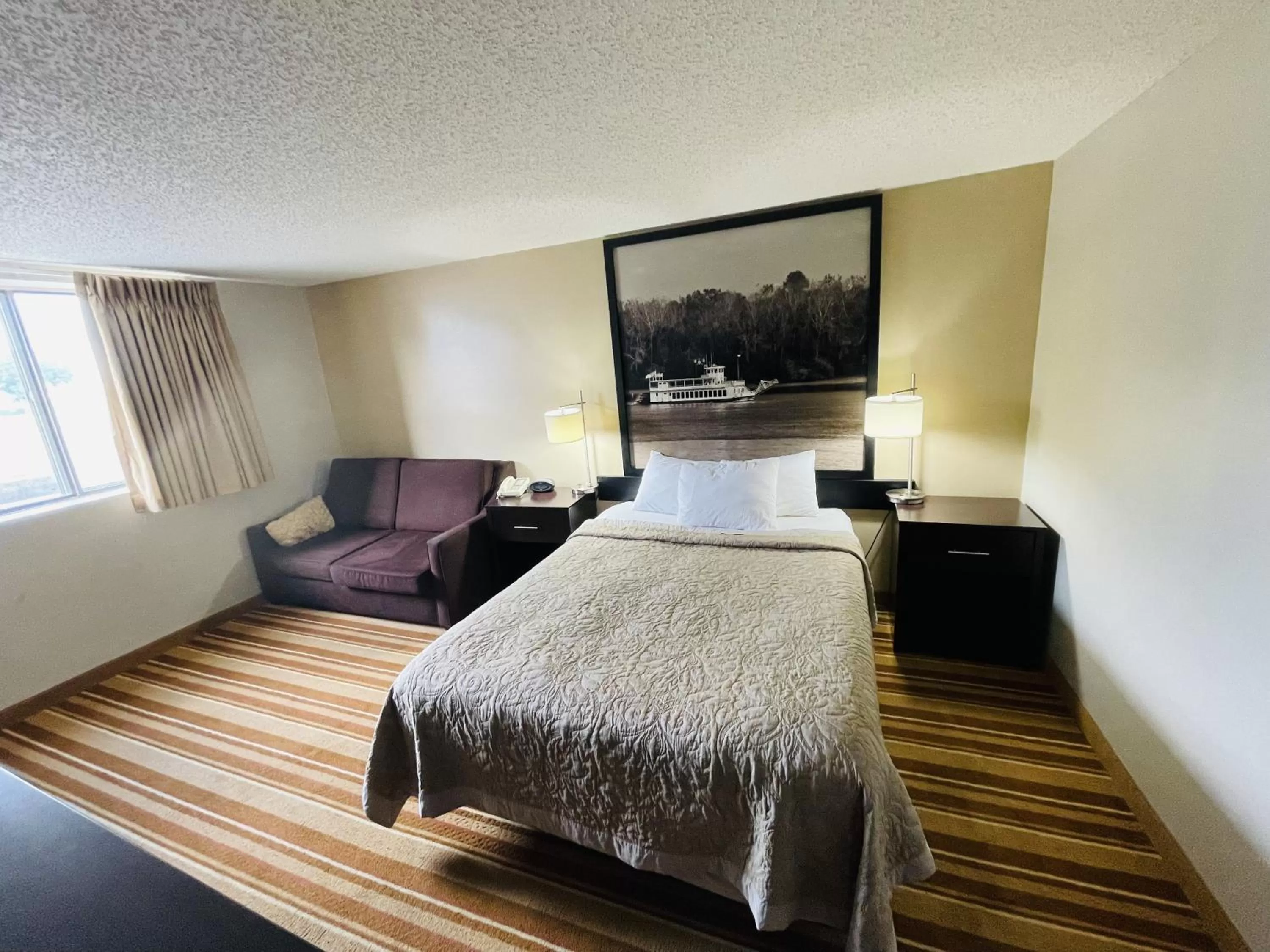 Bed in Super 8 by Wyndham Clear Lake