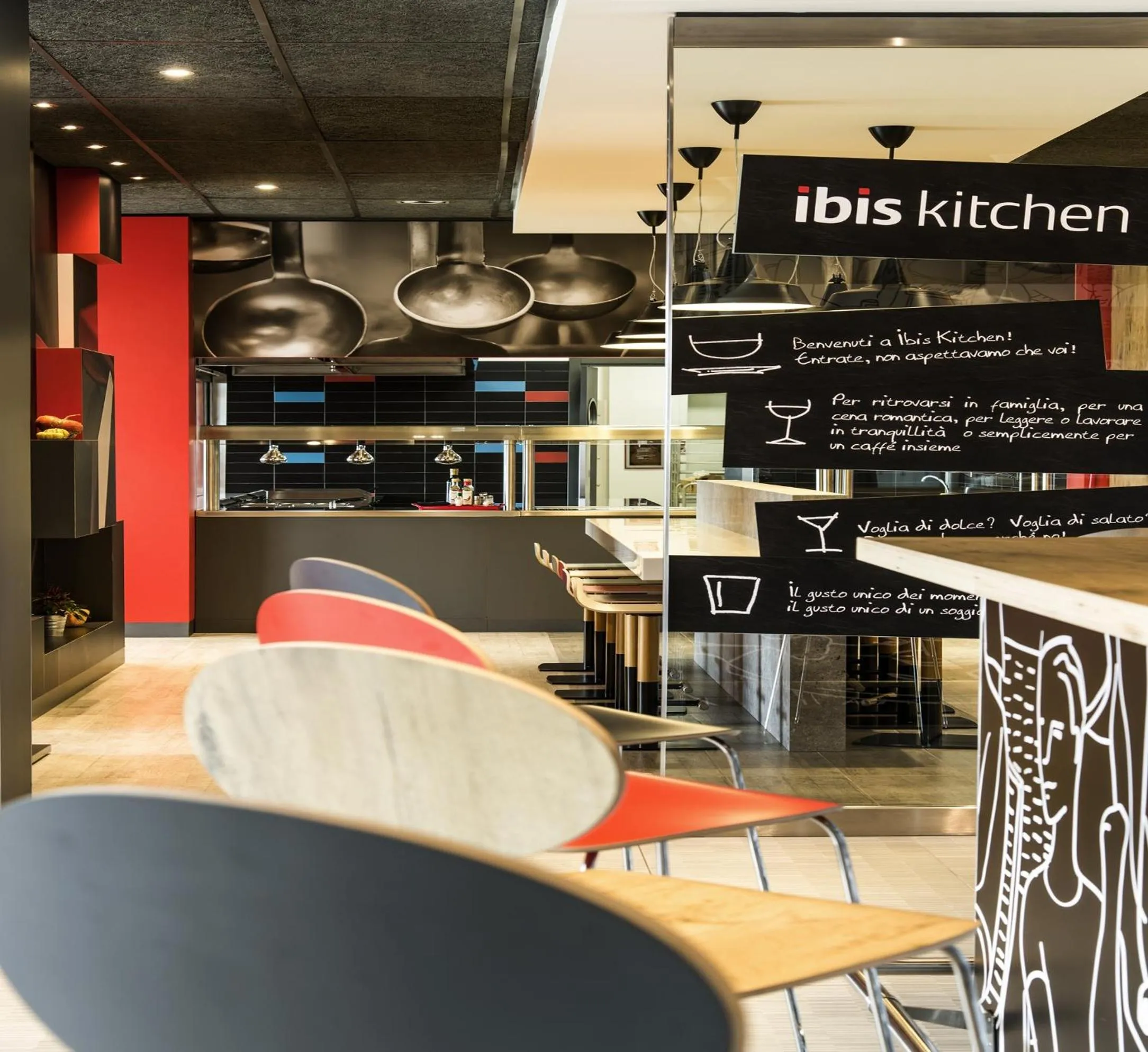 Restaurant/places to eat in Ibis Milano Fiera