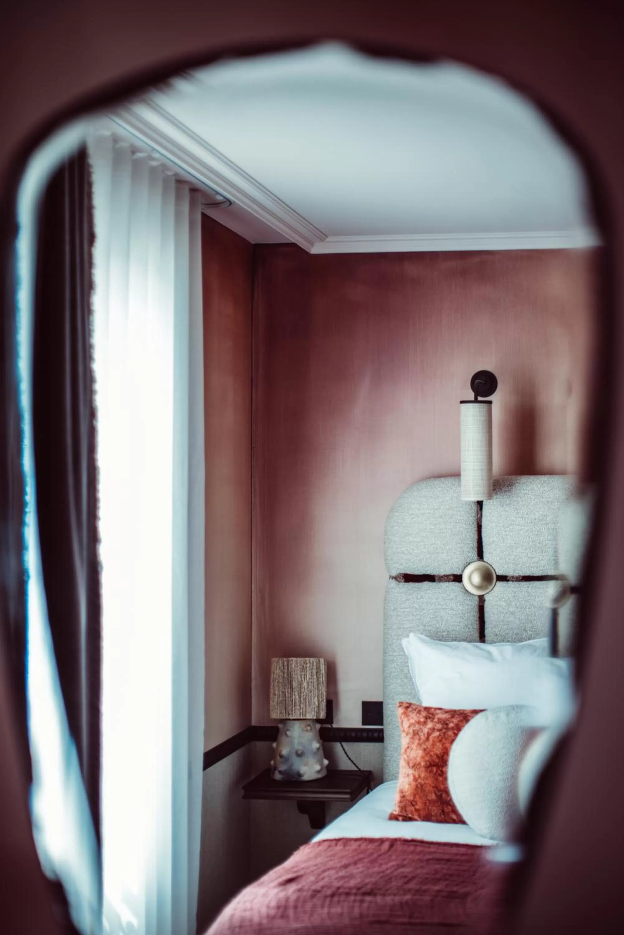 Bed in Babel Belleville