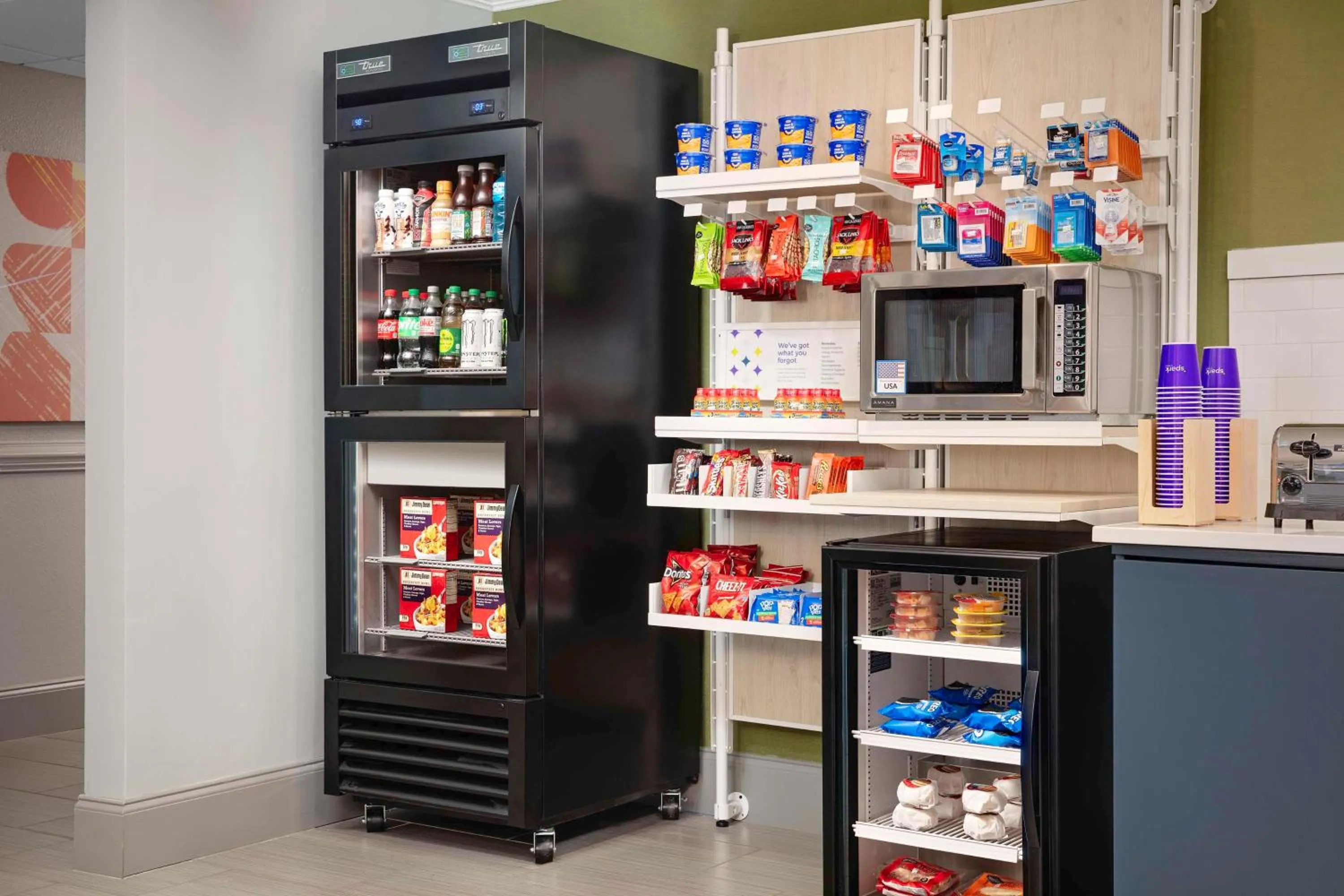 Restaurant/places to eat, Supermarket/Shops in Days Inn by Wyndham Atlanta Marietta Galleria