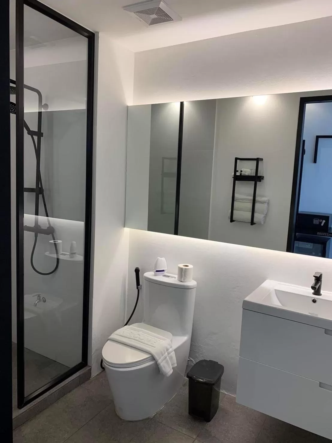 Bathroom in DUM Hotel - Si Phum