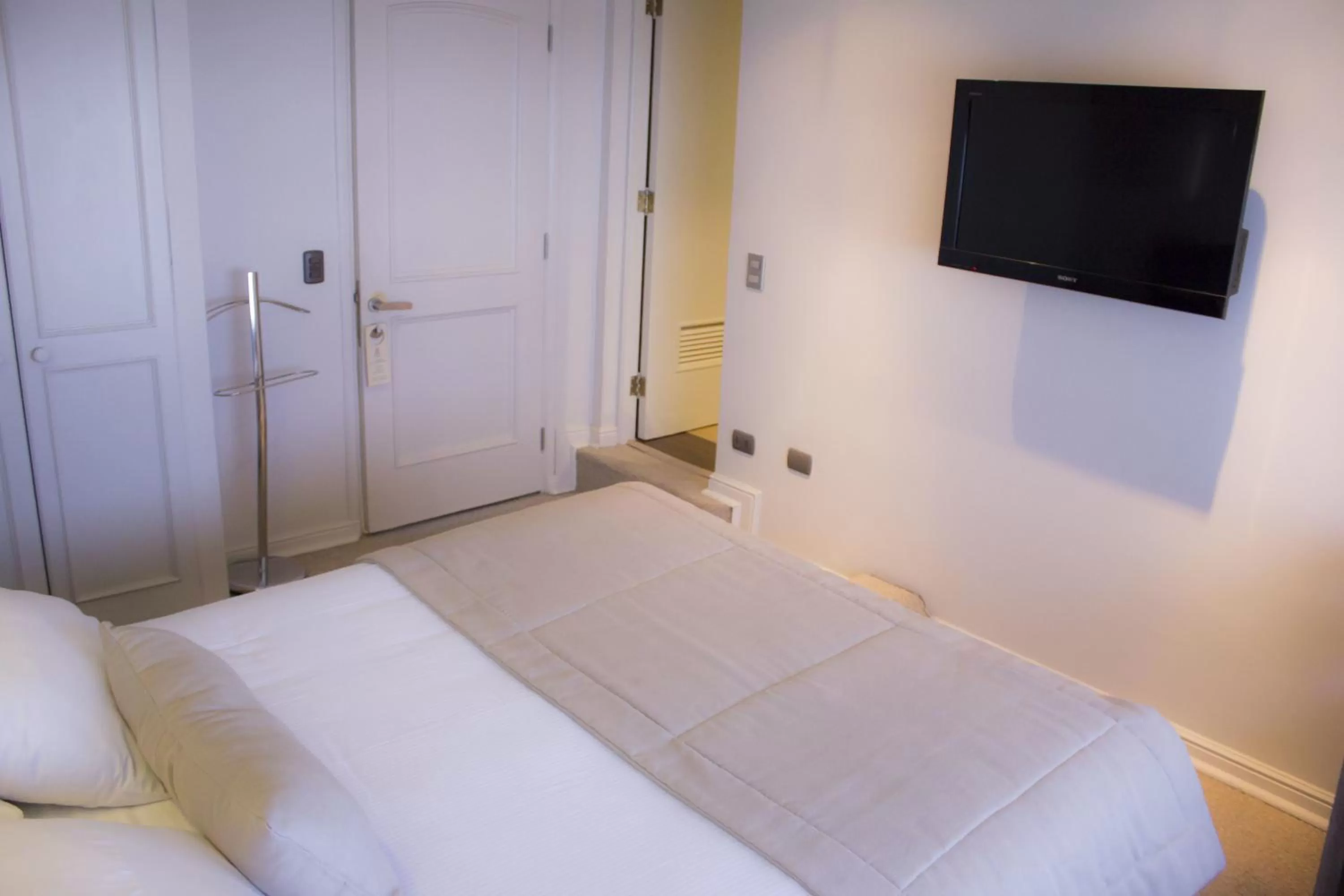 Photo of the whole room, Bed in Hotel Las Terrazas Business