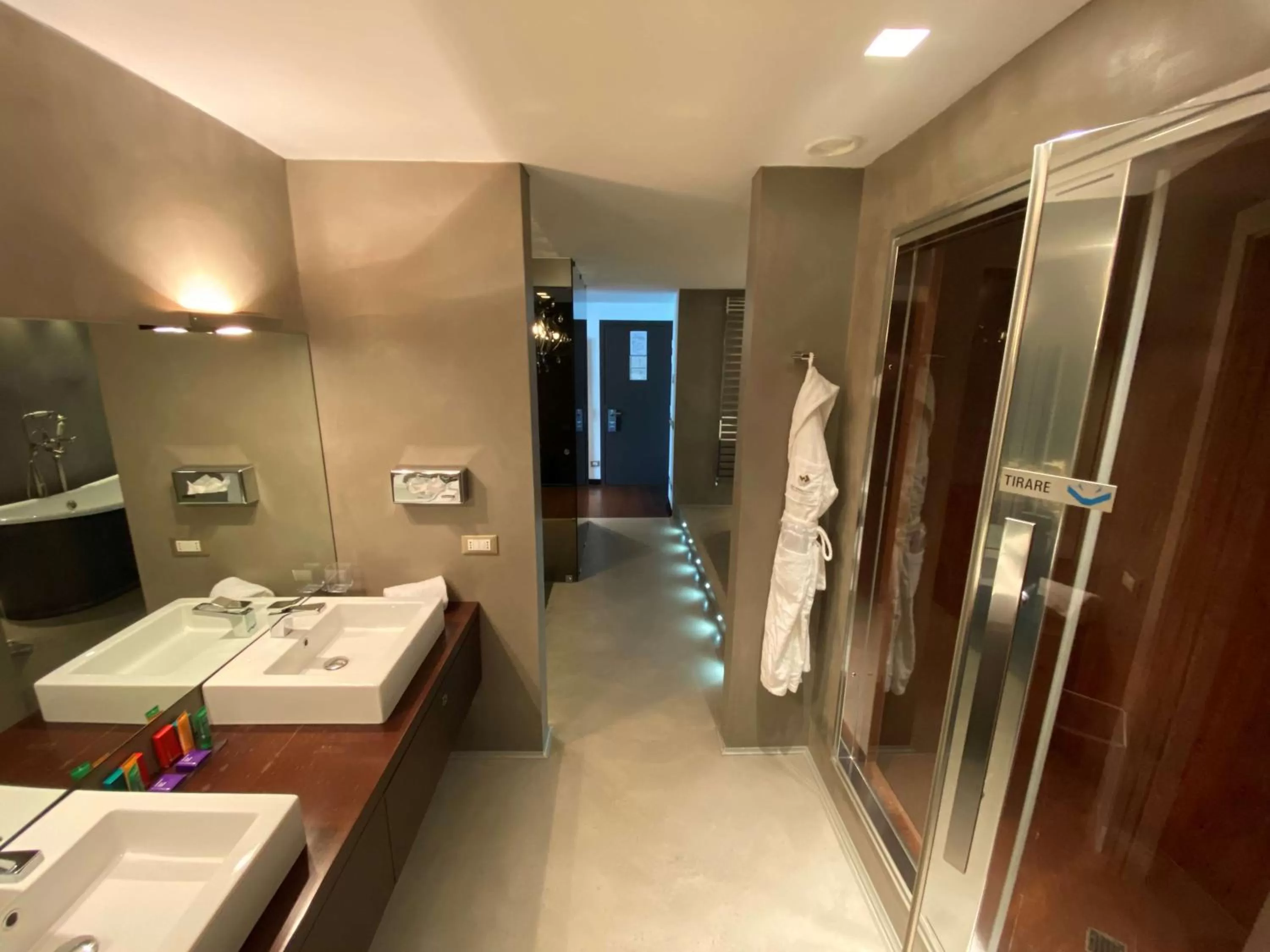 Bathroom in Devero Hotel & Spa, BW Signature Collection