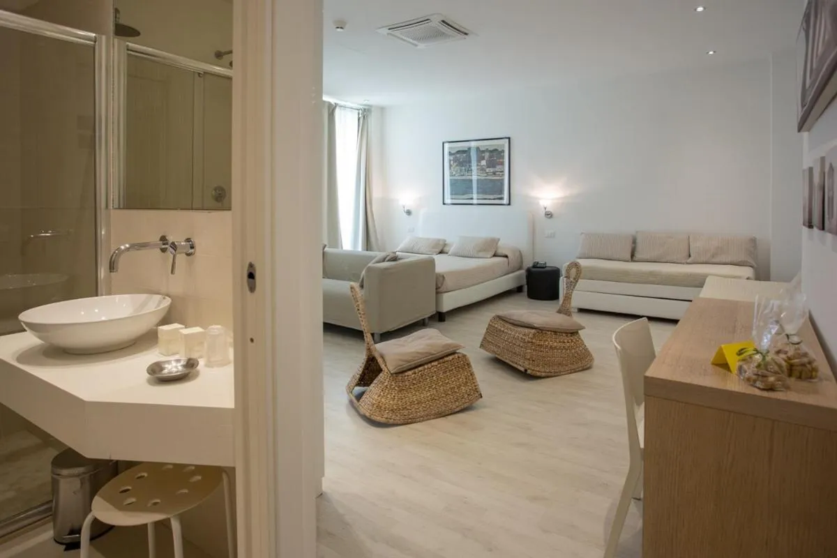 Photo of the whole room in Hotel Principe