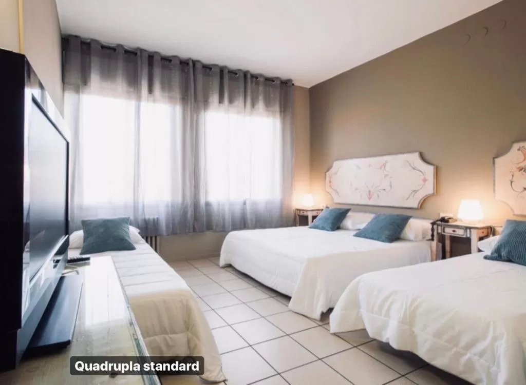 Bedroom, Bed in Hotel Ariston