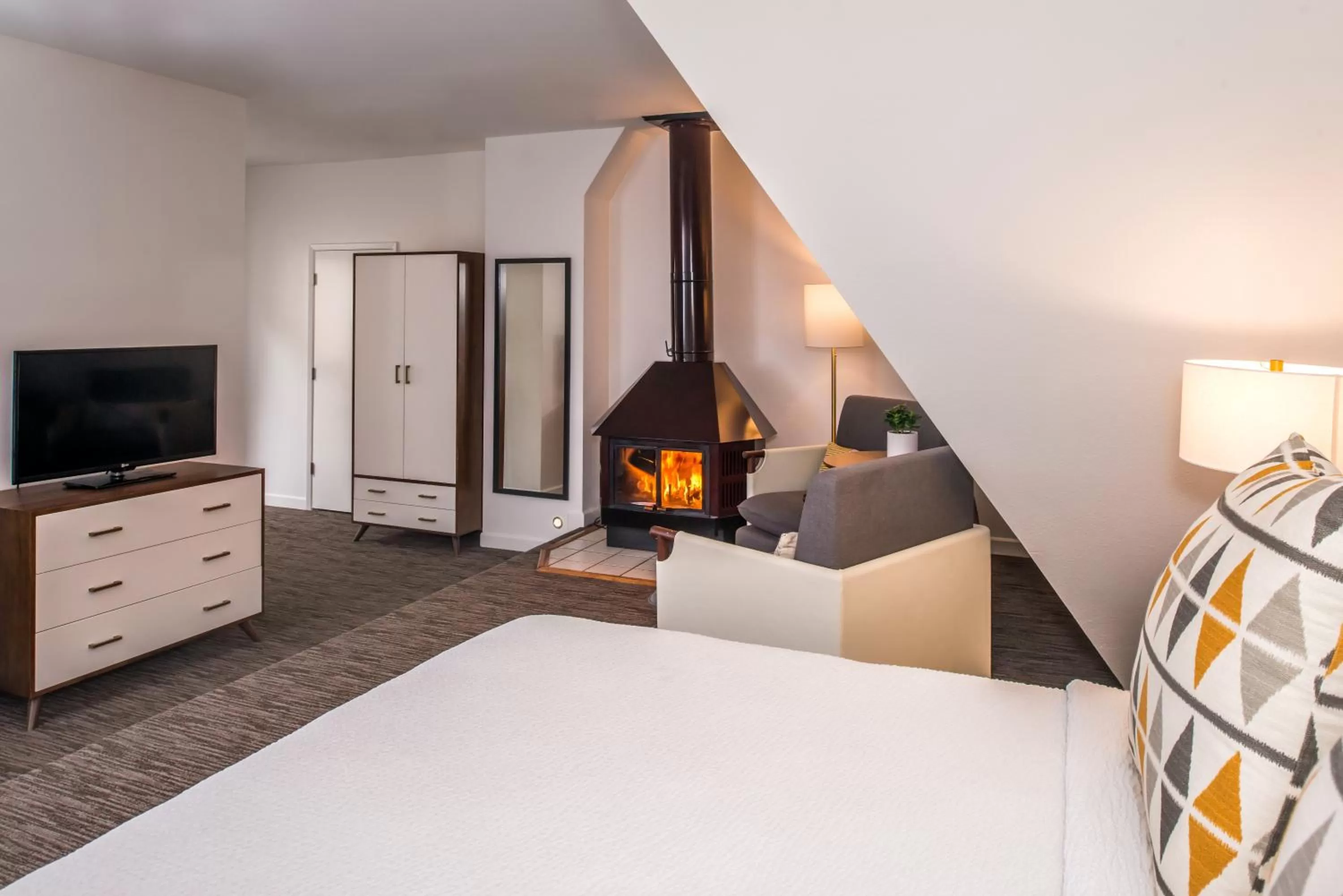 Photo of the whole room, Bed in Wine Valley Inn