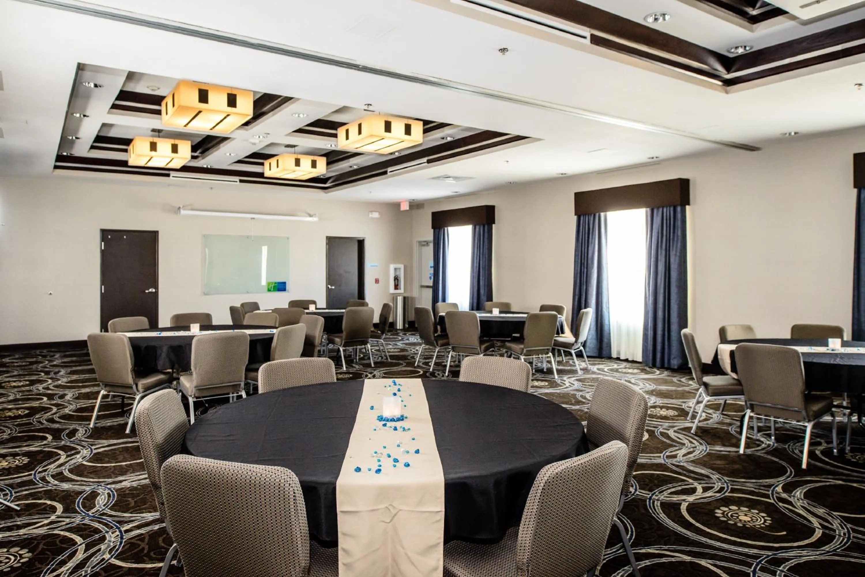 Meeting/conference room in Holiday Inn Express Hotel & Suites Austin NW - Arboretum Area by IHG
