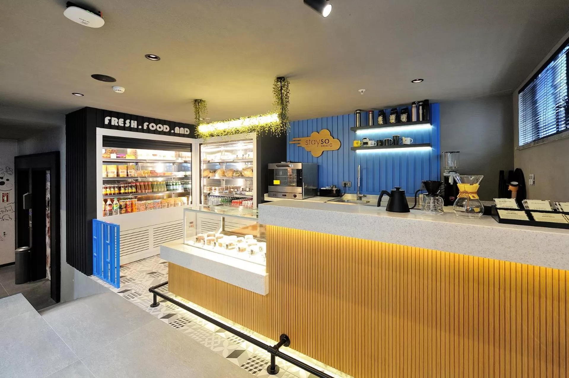 Restaurant/places to eat in Stayso by Cloud7 Hotels