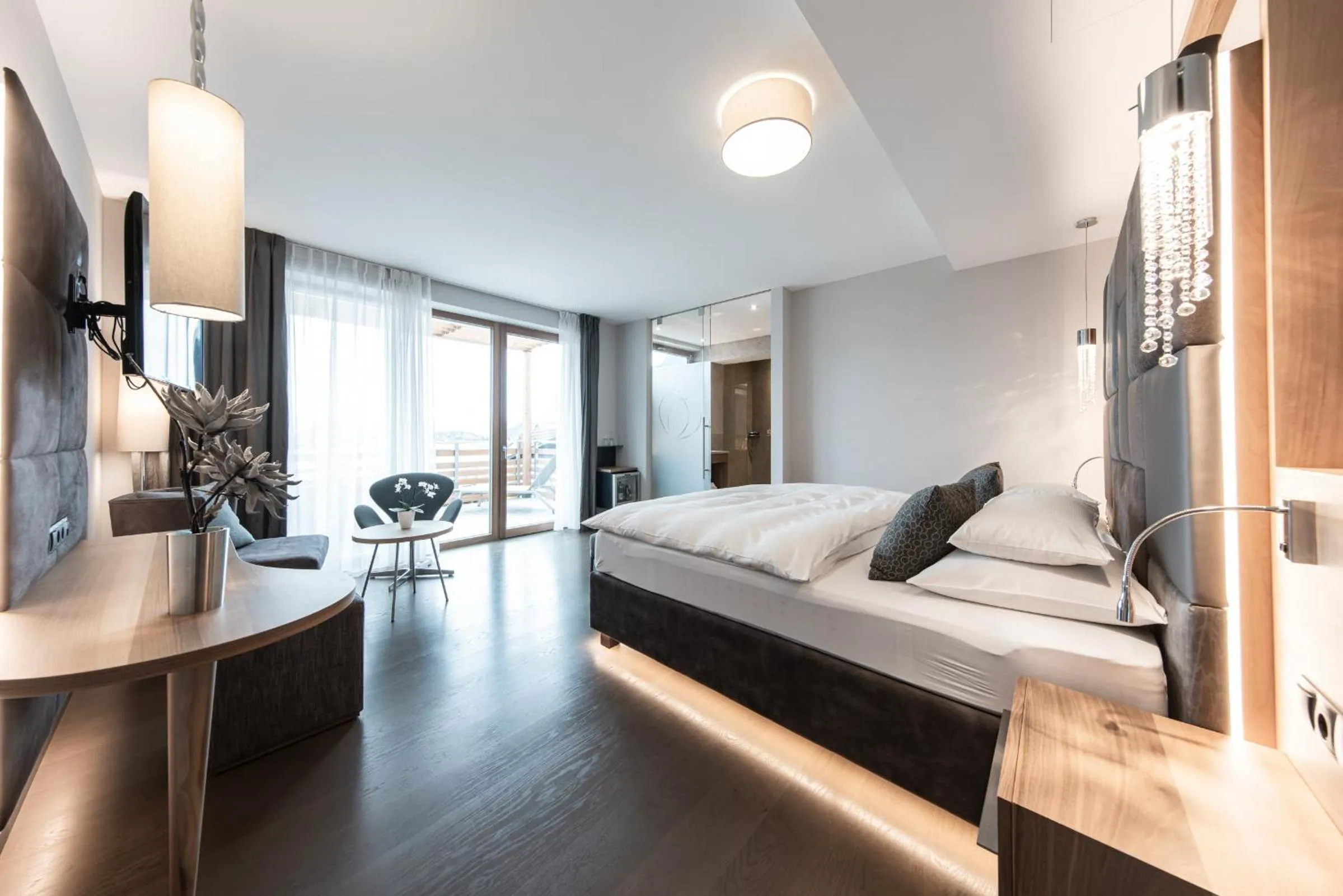 Photo of the whole room, Bed in ALPIANA - green luxury Dolce Vita Hotel