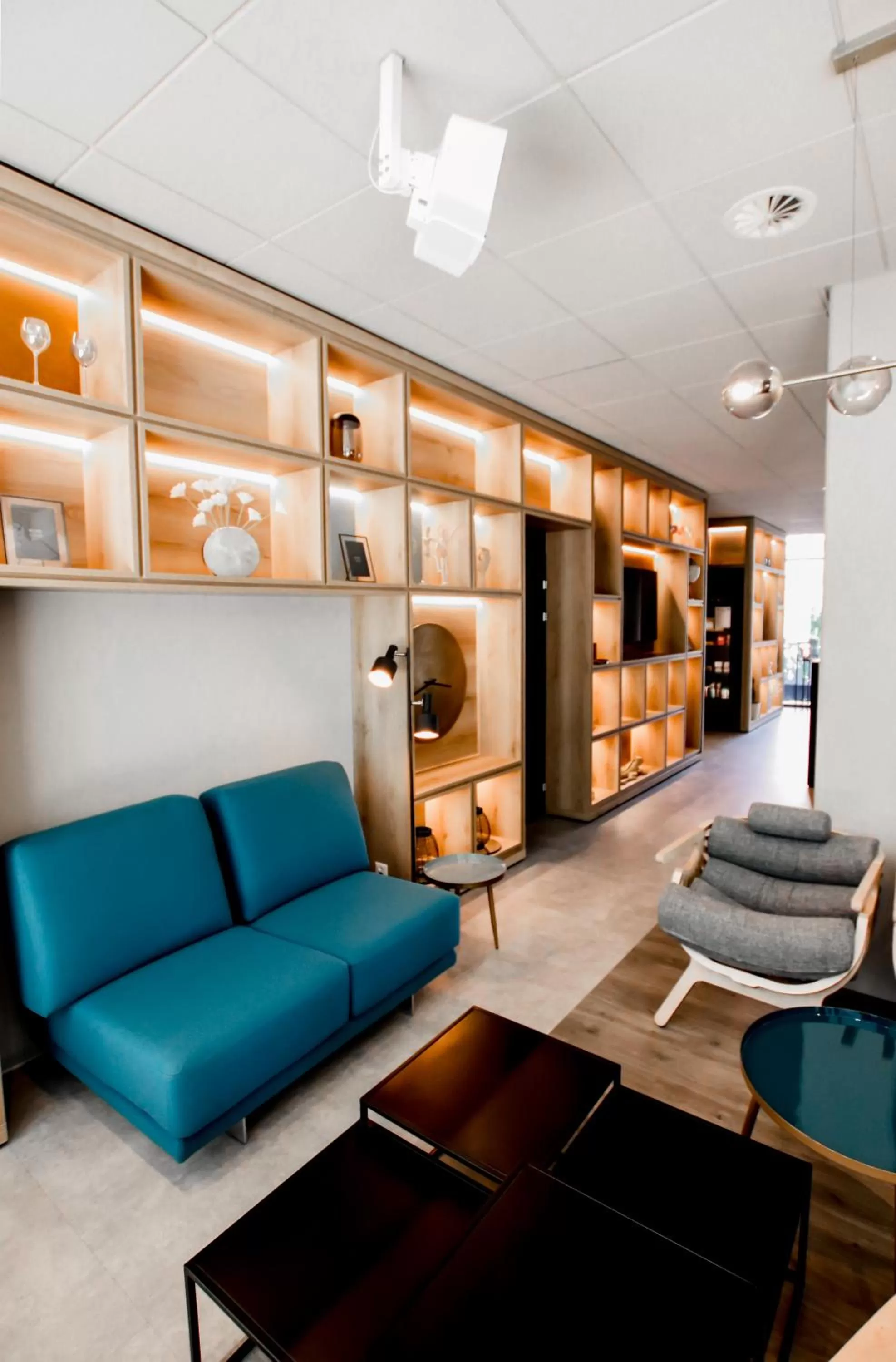 Lobby or reception in ibis budget Lugano Paradiso