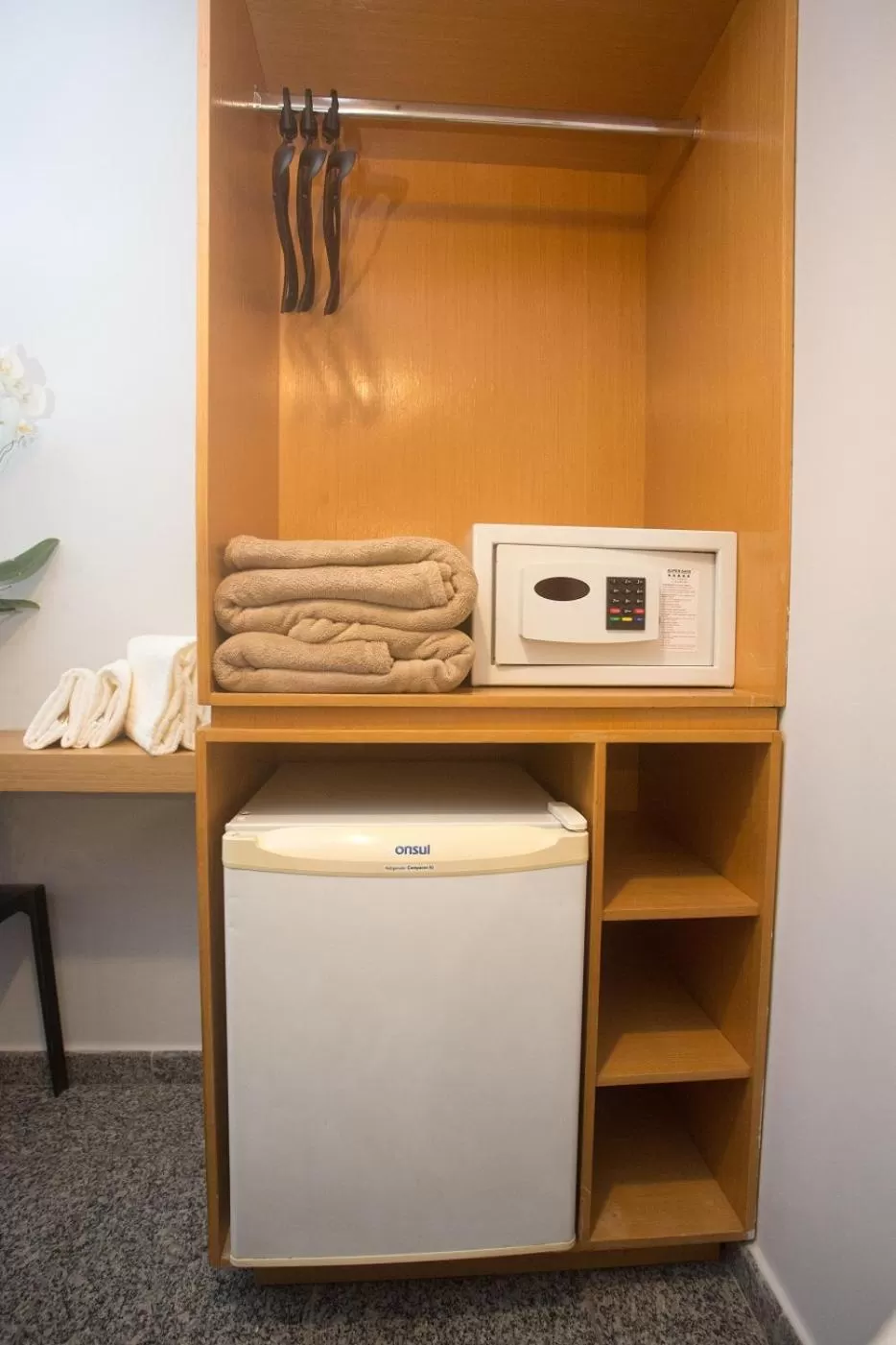 safe in Regency Copacabana Hotel