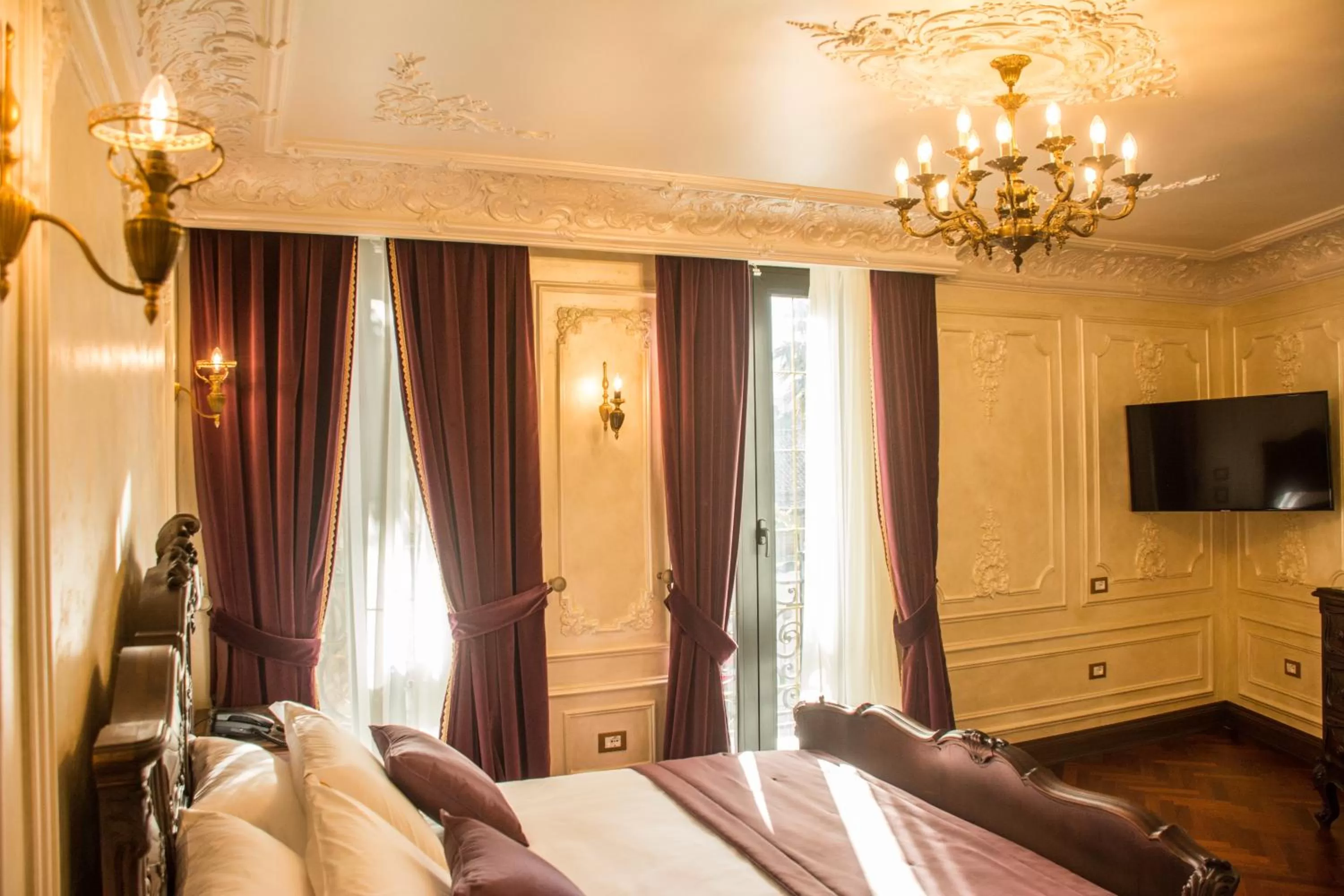 Photo of the whole room, Bed in Hotel Epidamn Boutique & Spa