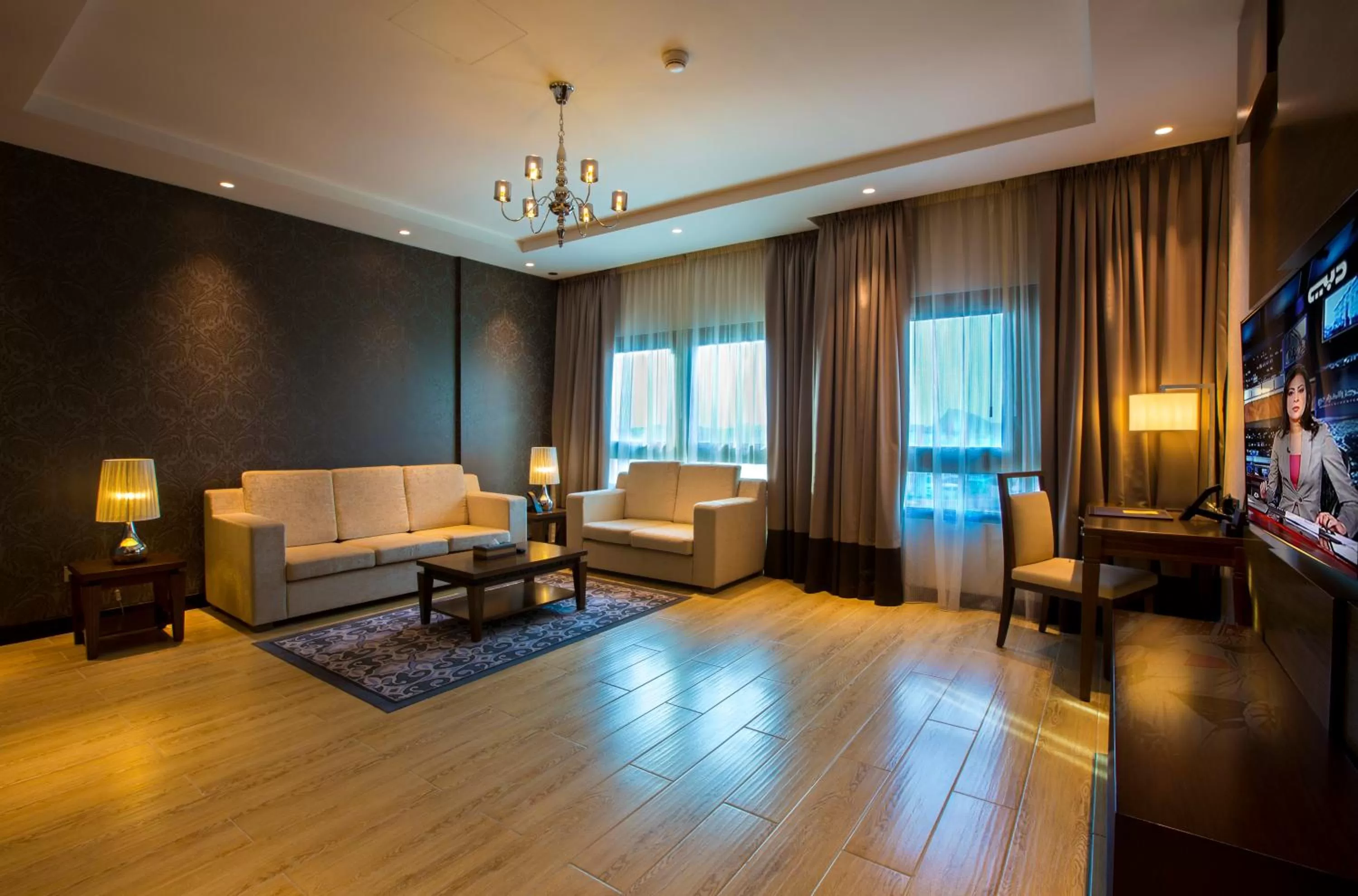 TV and multimedia in Metropolitan Hotel Dubai