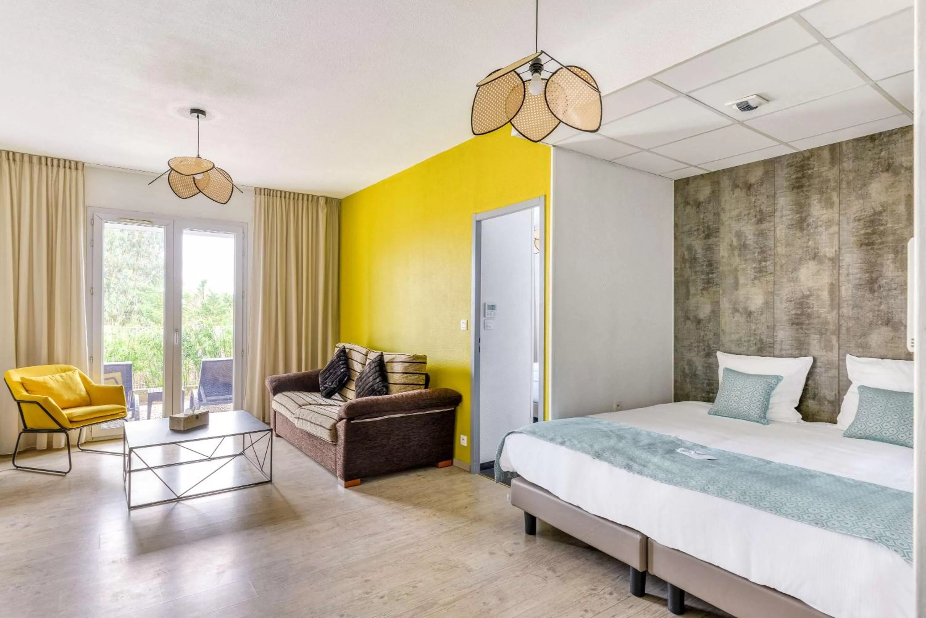 Bedroom, Bed in Sure Hotel by Best Western Beziers Le Monestie