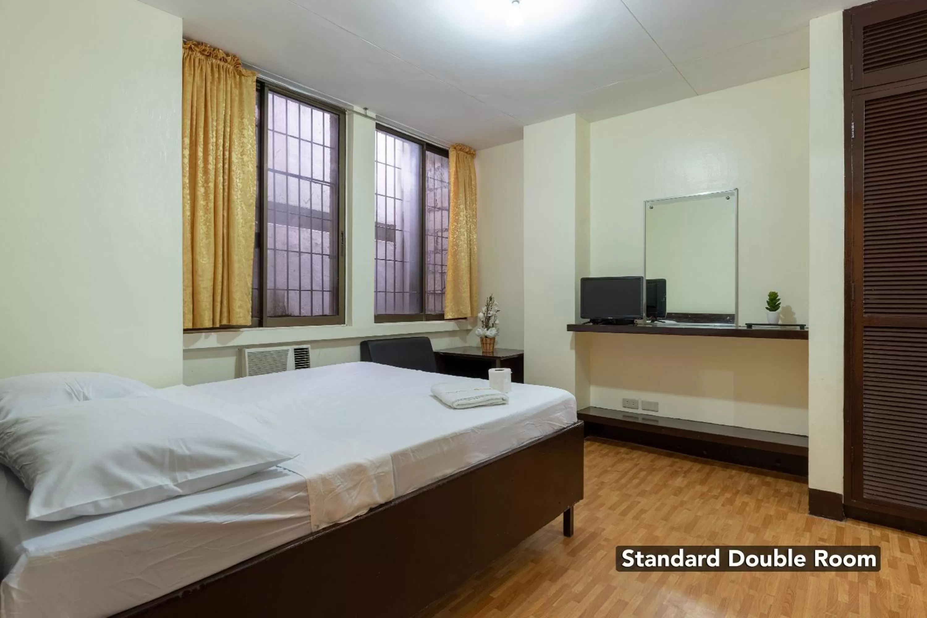 Bed in Victoria Mansions