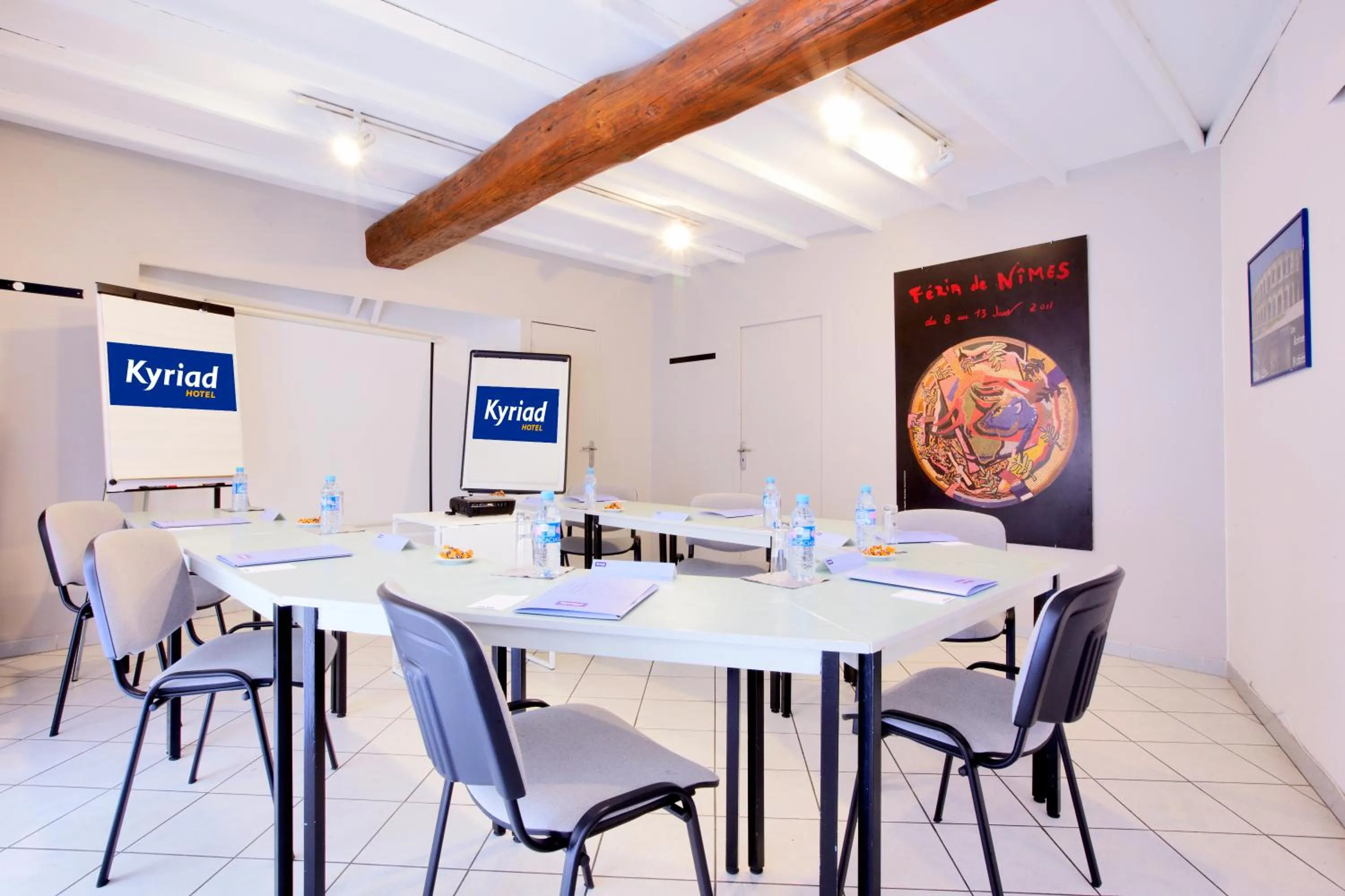 Business facilities in Kyriad Nimes Centre