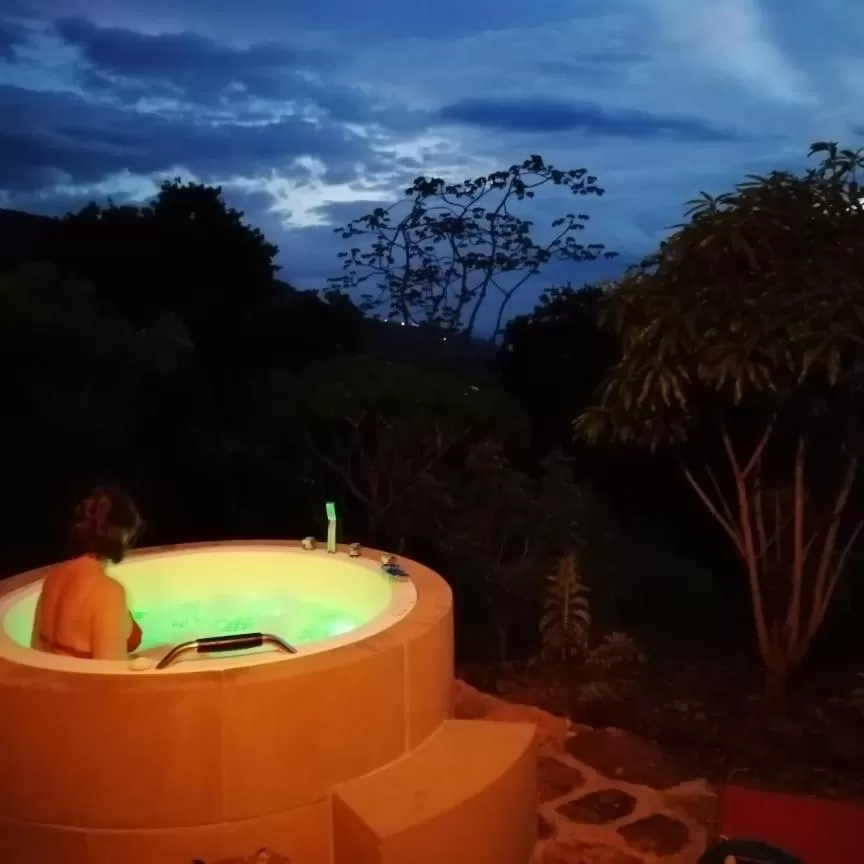 Hot Tub in El Paraiso - B&B Finca San Vicente