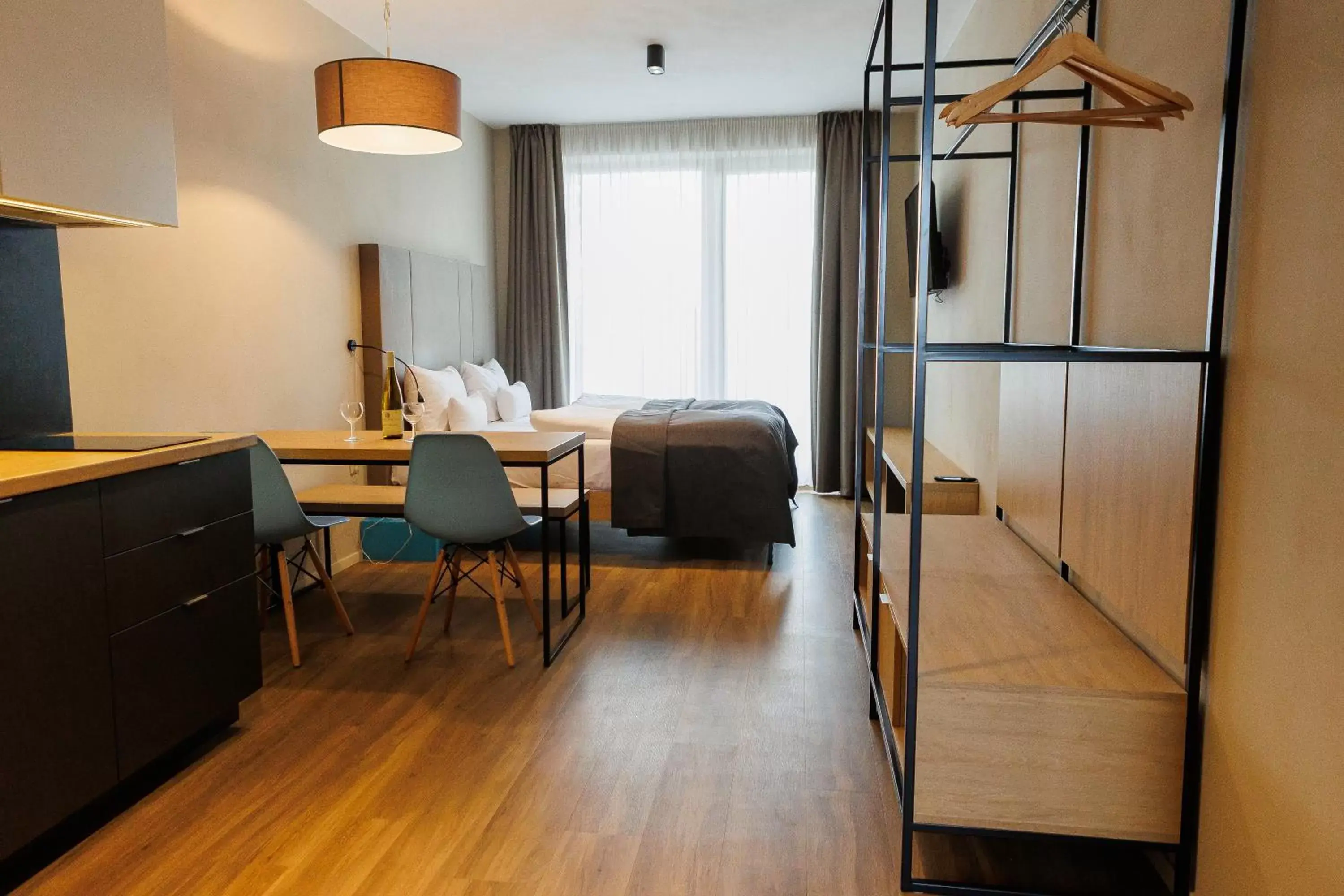 Small Double or Twin Room in Avenue Pallova 28 Small Double or Twin Room in Avenue Pallova 28