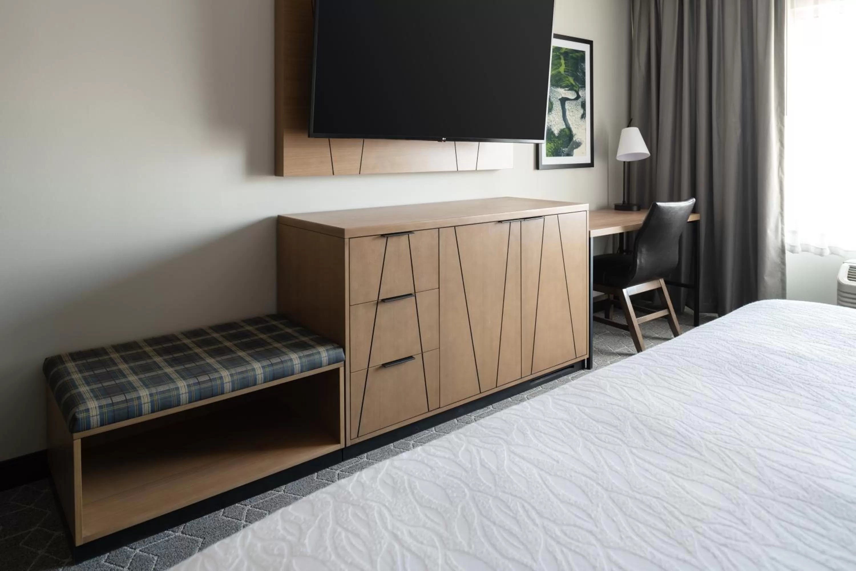 TV and multimedia, Bed in Running Aces Hotel & Casino, Trademark Collection by Wyndham