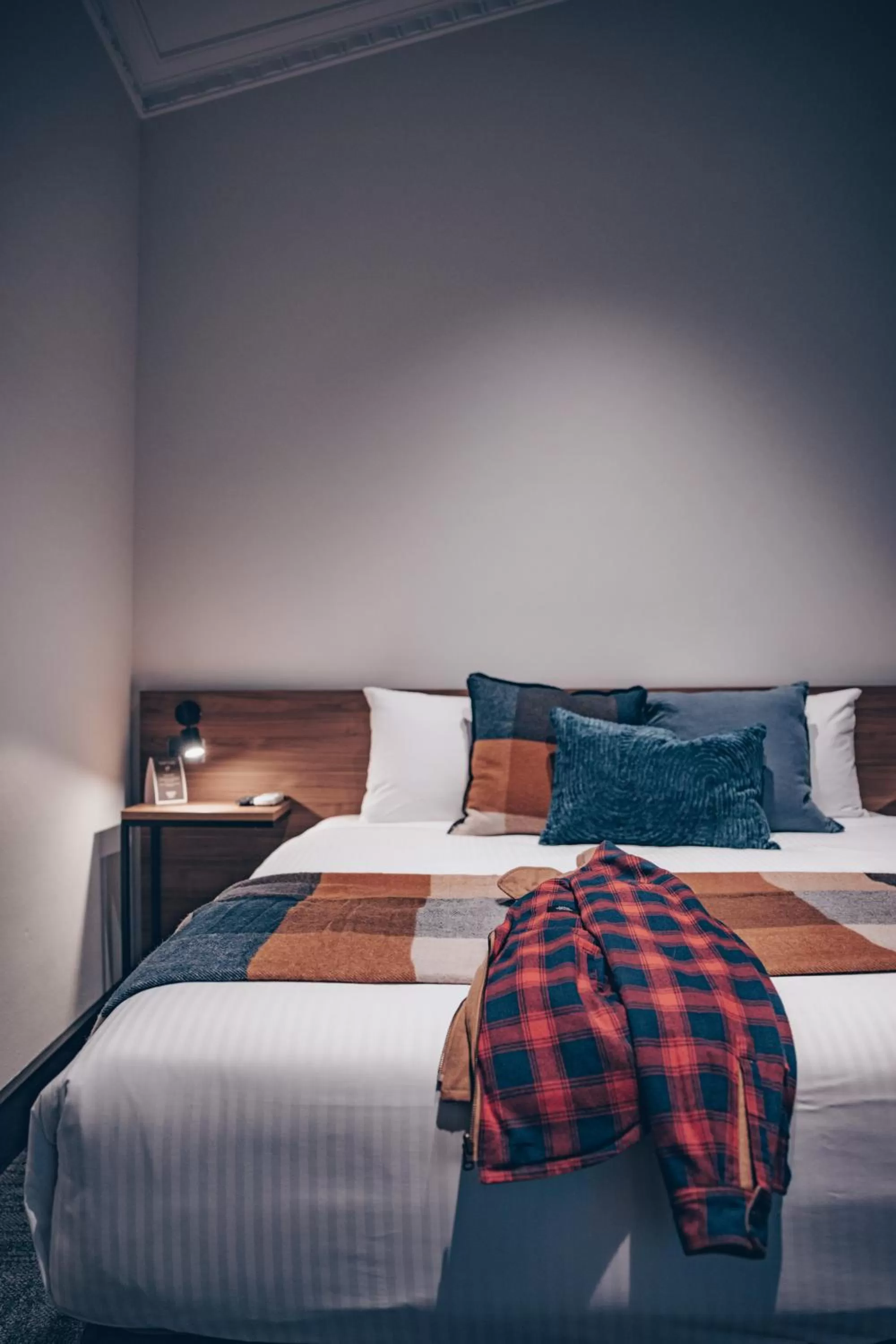 Bed in Banjo Paterson Inn