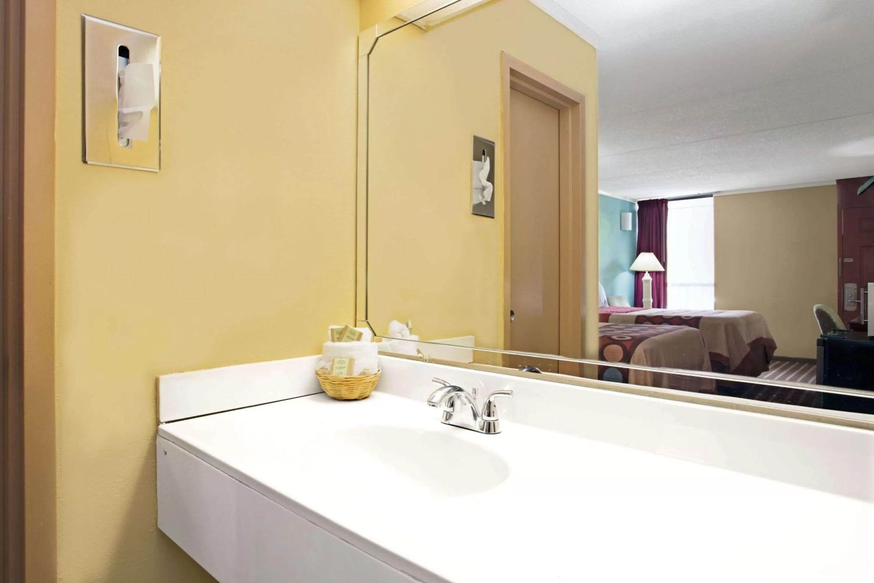 Photo of the whole room in Super 8 Downtown Raleigh