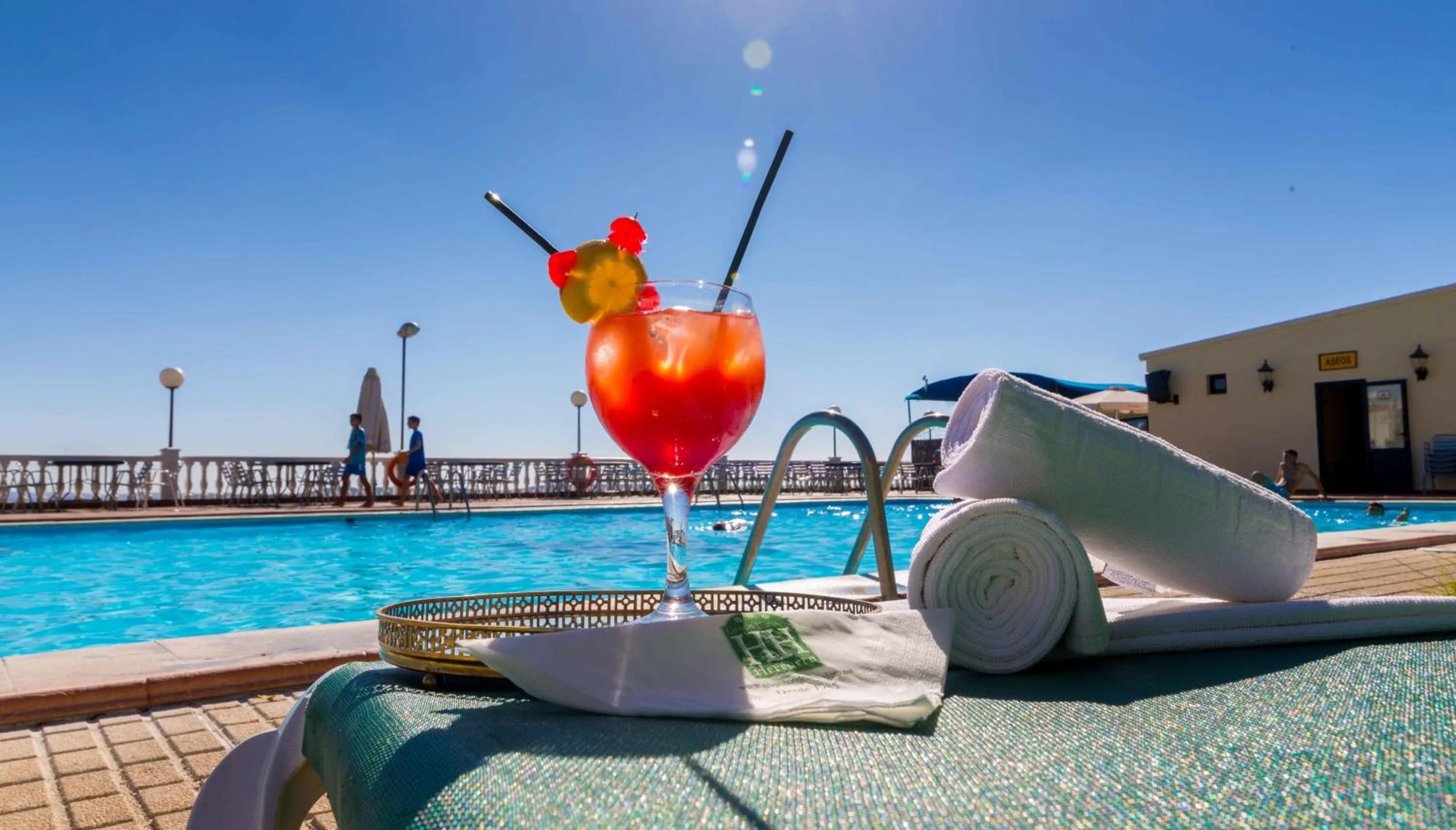 Swimming pool in Hotel Los Templarios