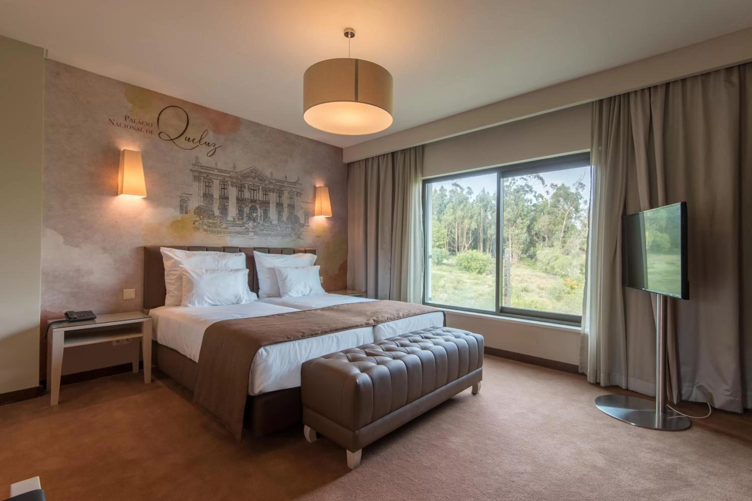 Bedroom, Bed in Vila Gale Collection Sintra