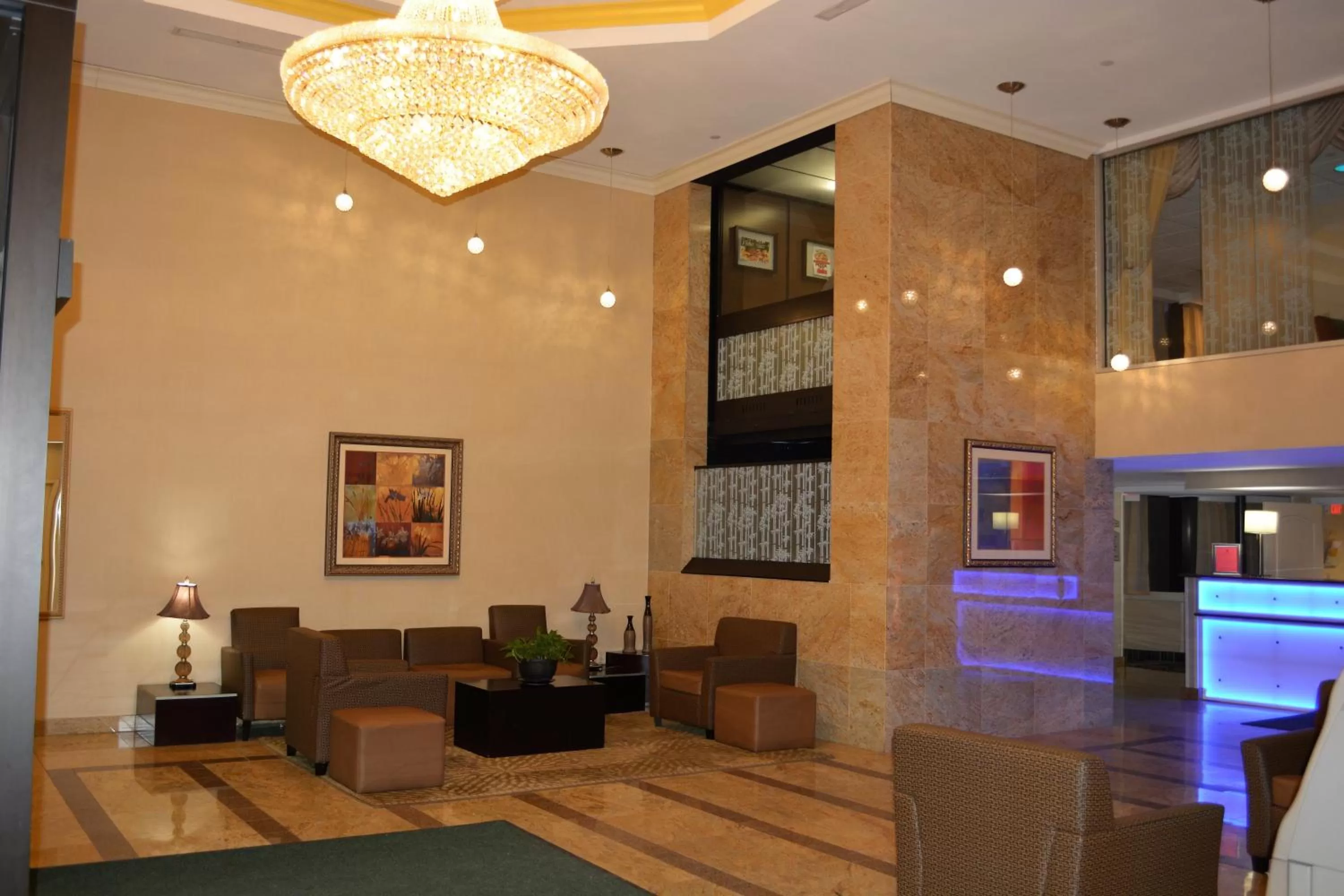 Property building in Holiday Inn Hazlet by IHG