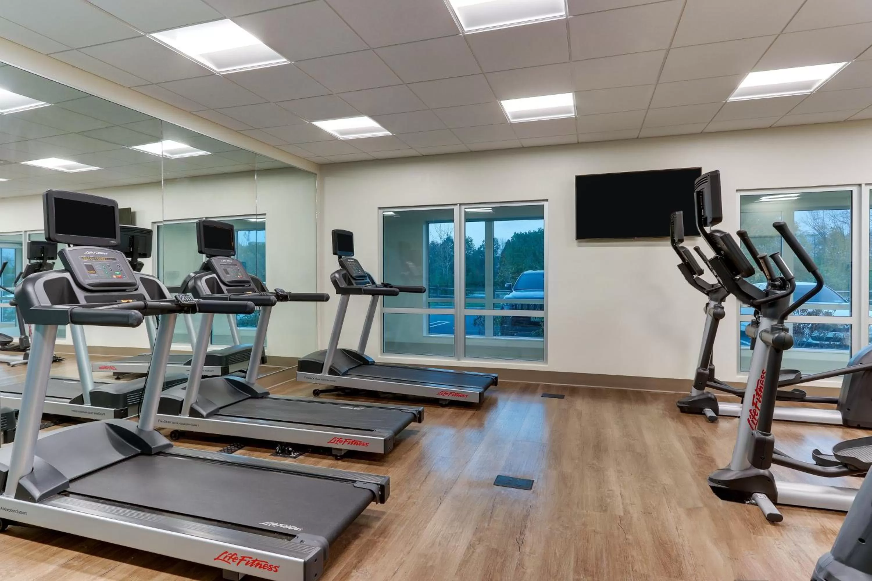 Fitness centre/facilities in Holiday Inn Express & Suites - Middletown - Goshen by IHG