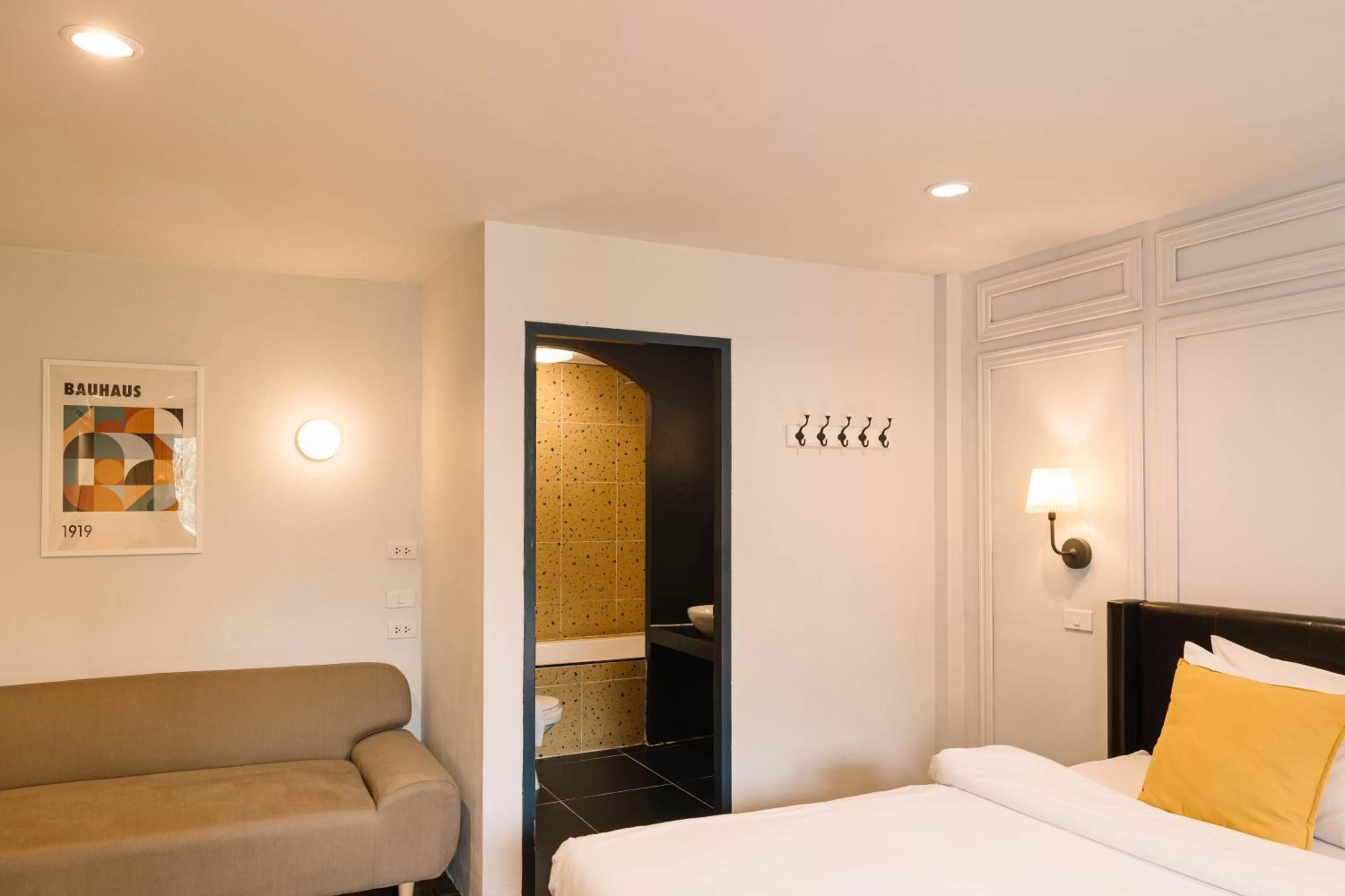 Bedroom, Bed in The Mellow Pillow Hotel @ Chiang Mai Gate