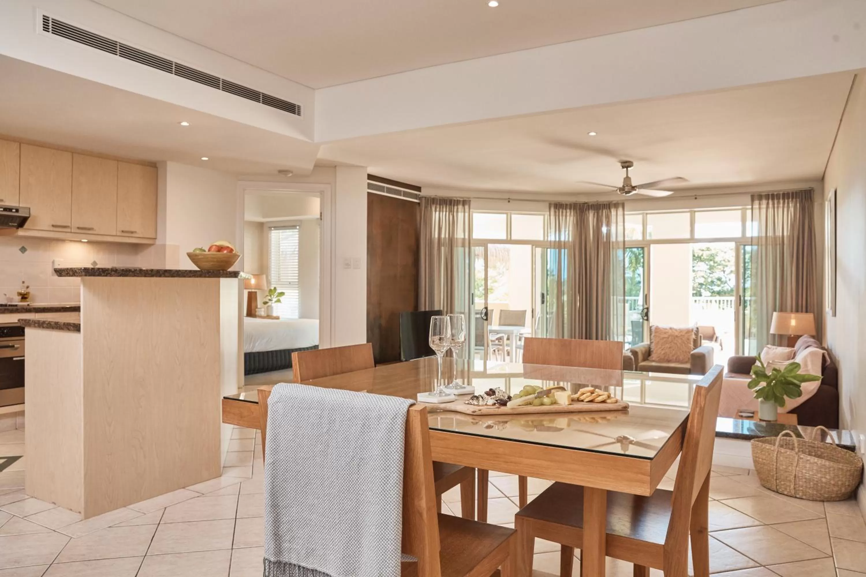 TV and multimedia in Sea Change Beachfront Apartments