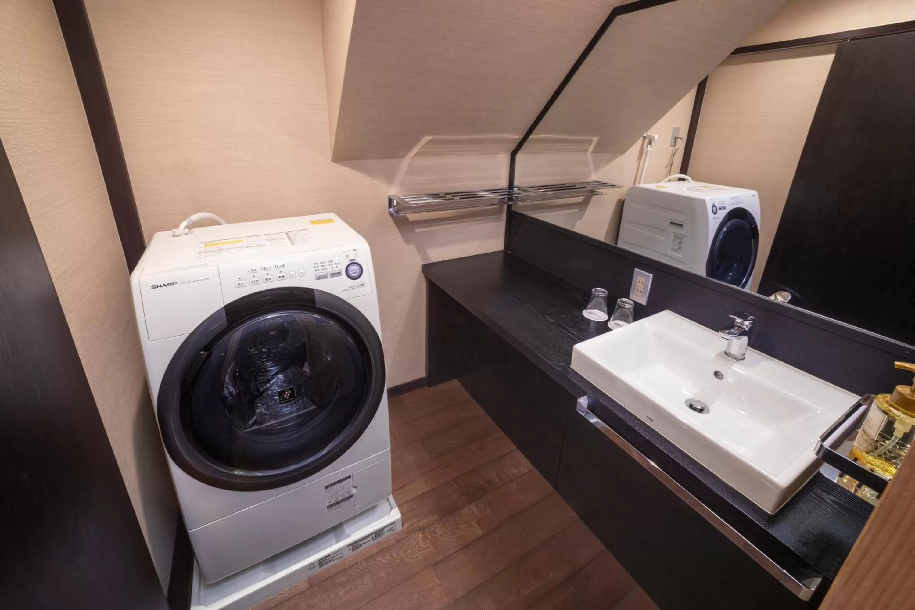 Bathroom in Rinn Machiya Kuon