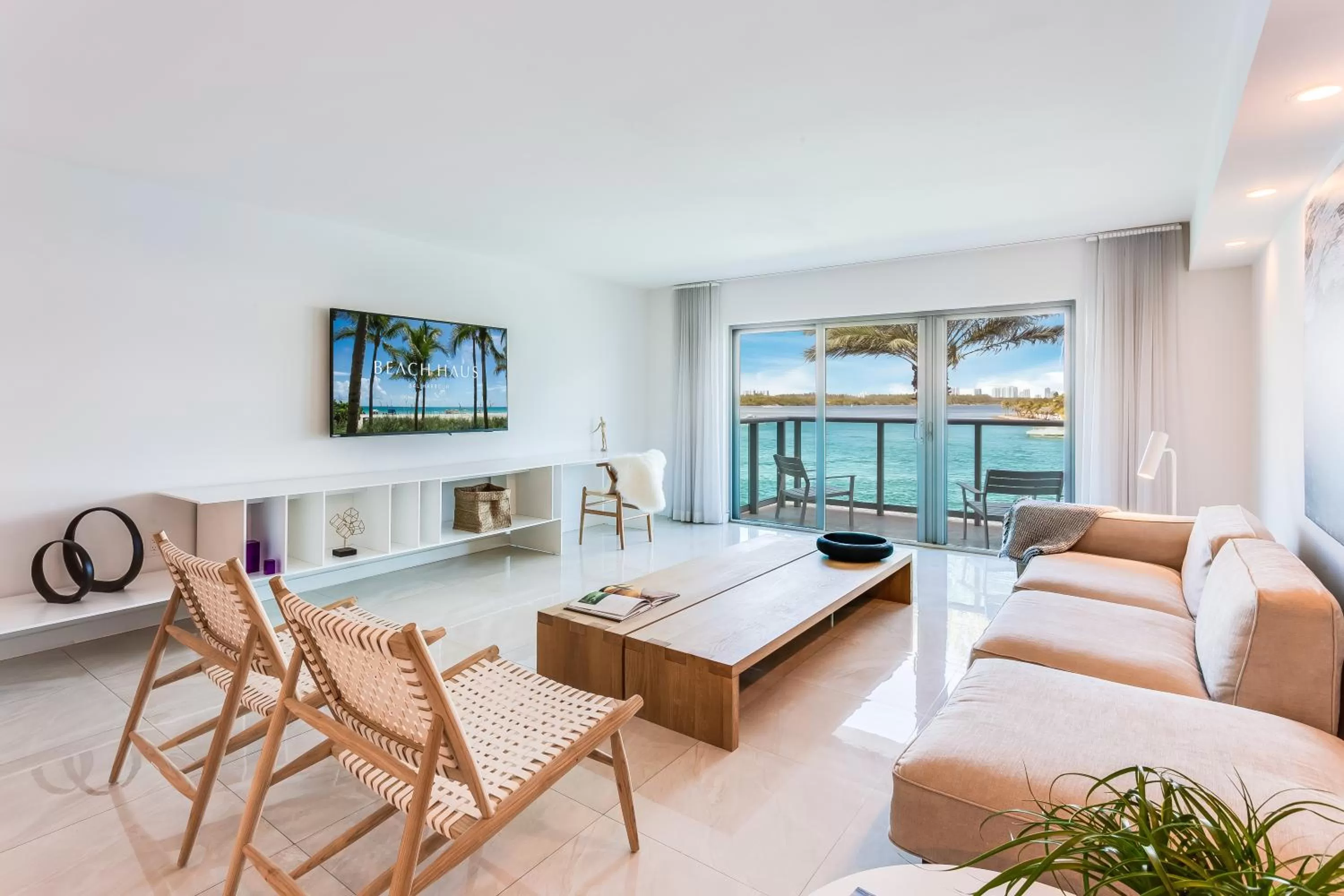 Living room in Beach Haus Bal Harbour