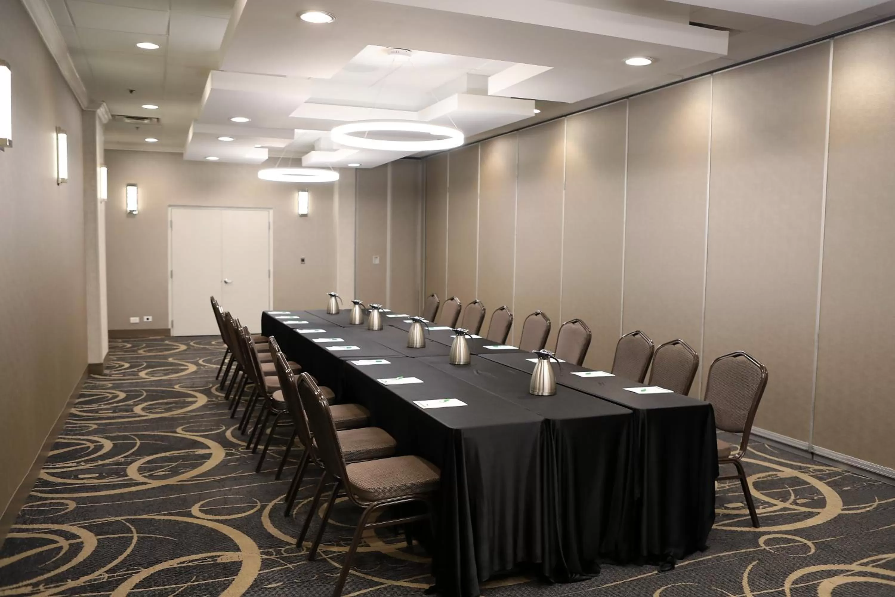 Meeting/conference room in Holiday Inn O'Hare Area by IHG