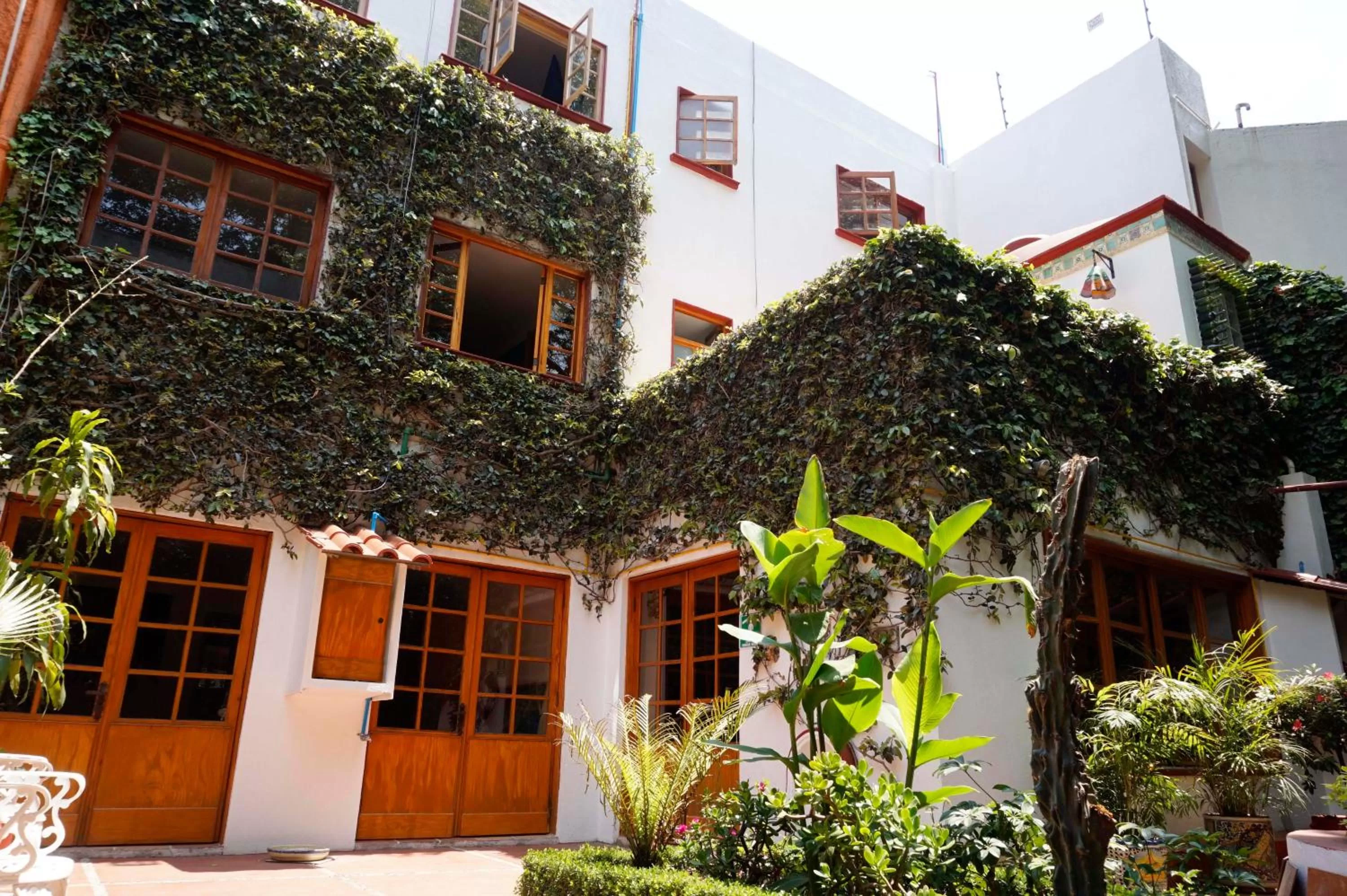 Property building in Casa Jacinta Guest House