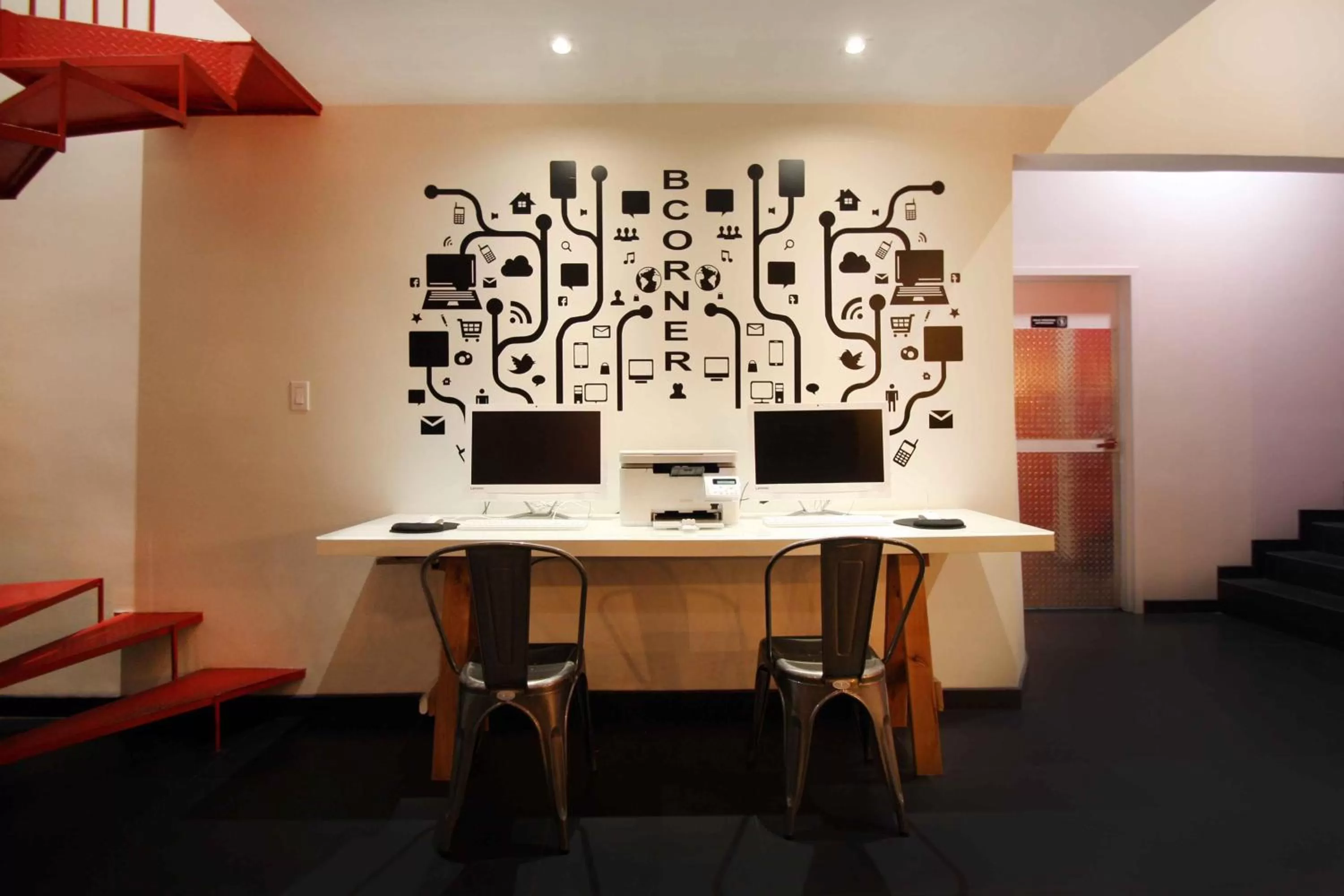 Business facilities in B my Hotel