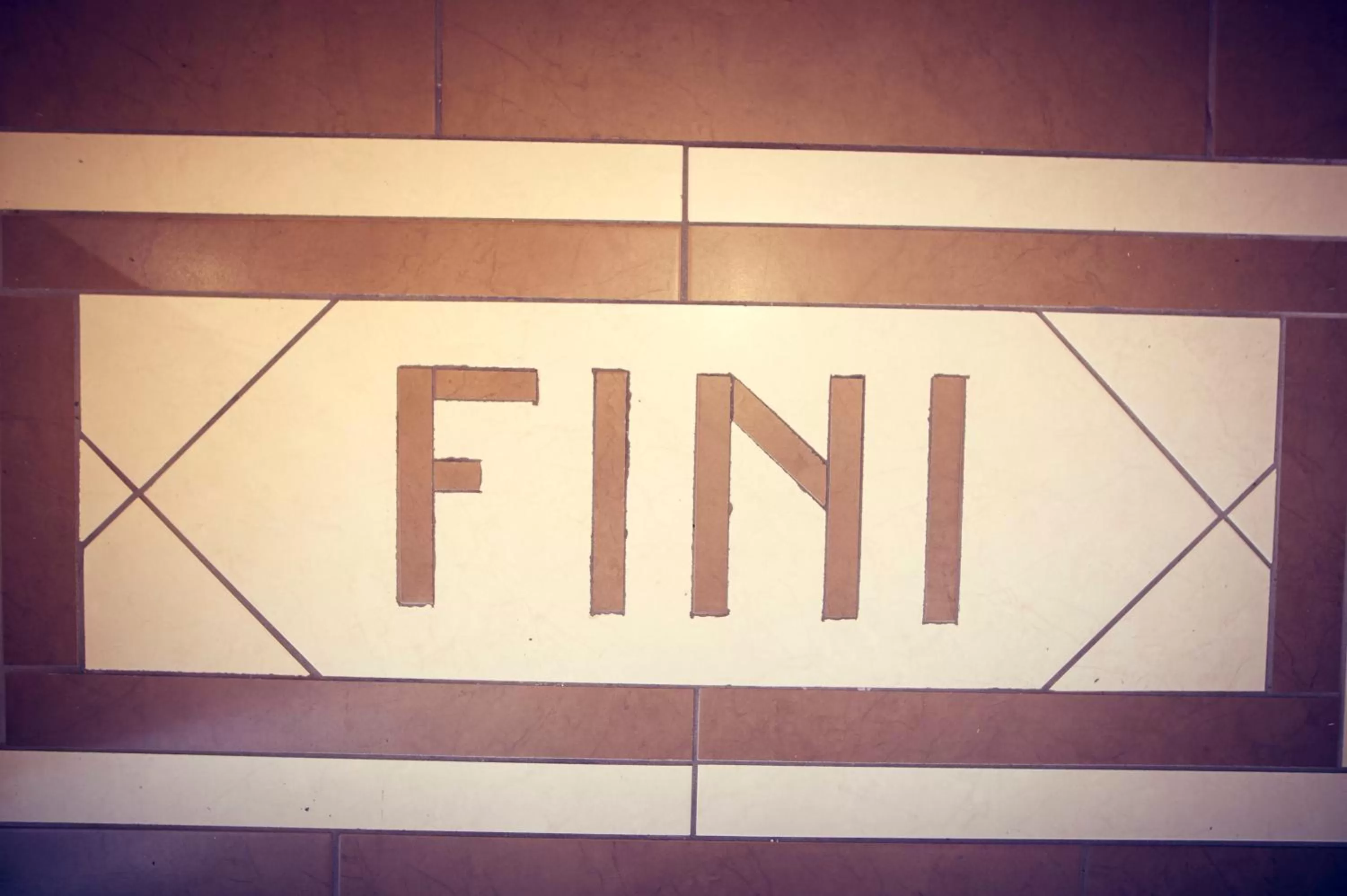 Logo/Certificate/Sign in Hotel Fini