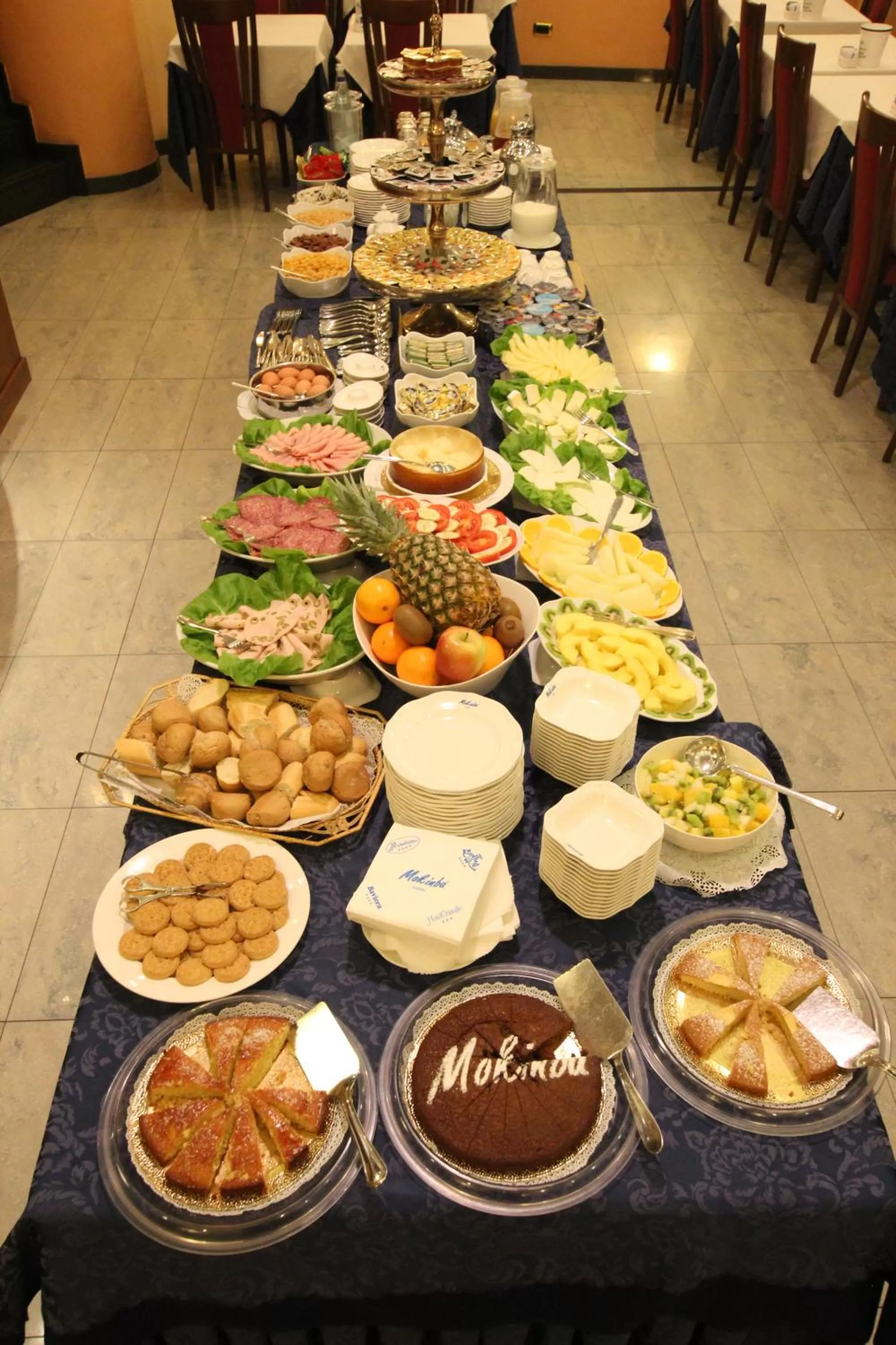 Food and drinks in Mokinba Hotels King