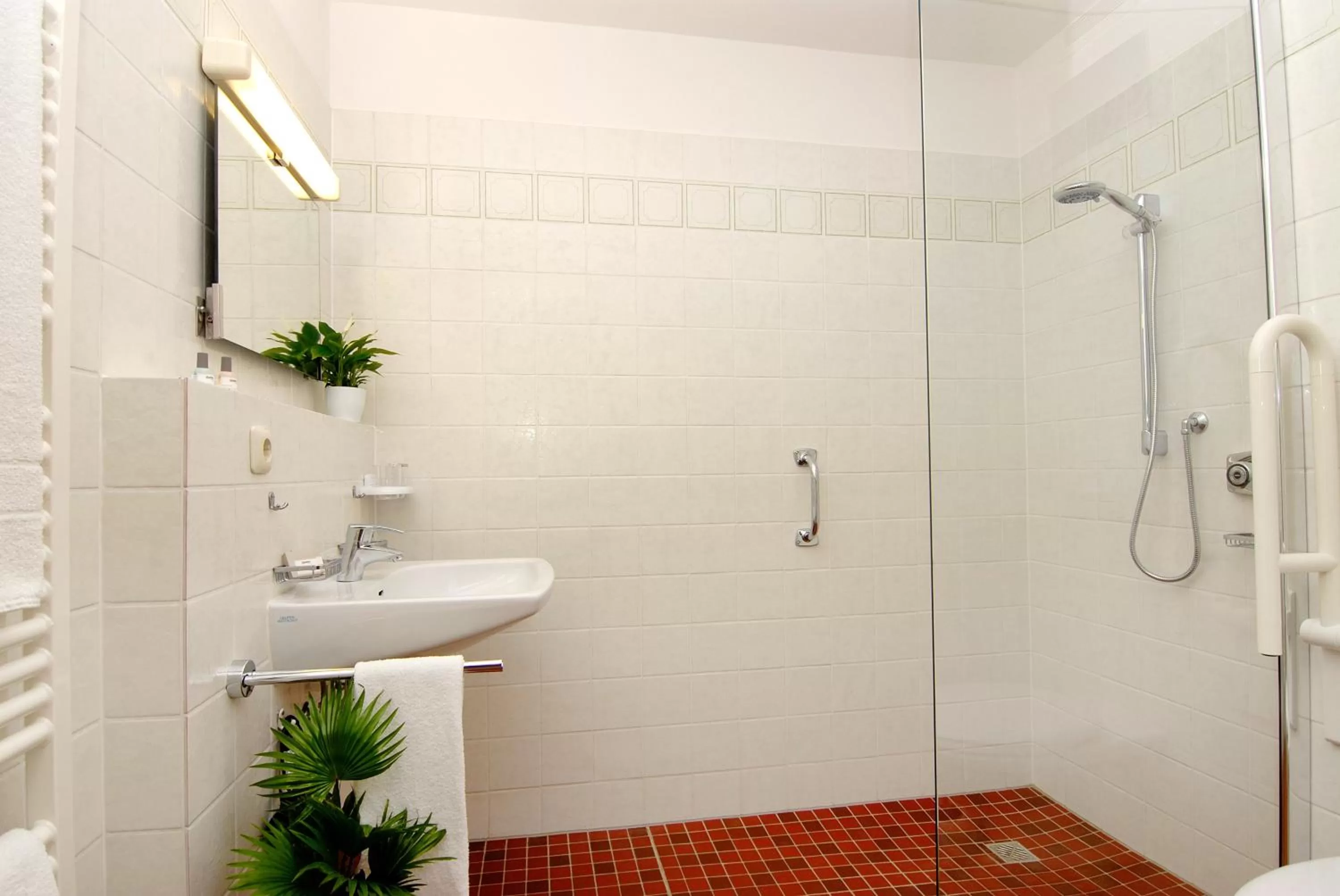 Bathroom in Garni Hotel Leitl GmbH