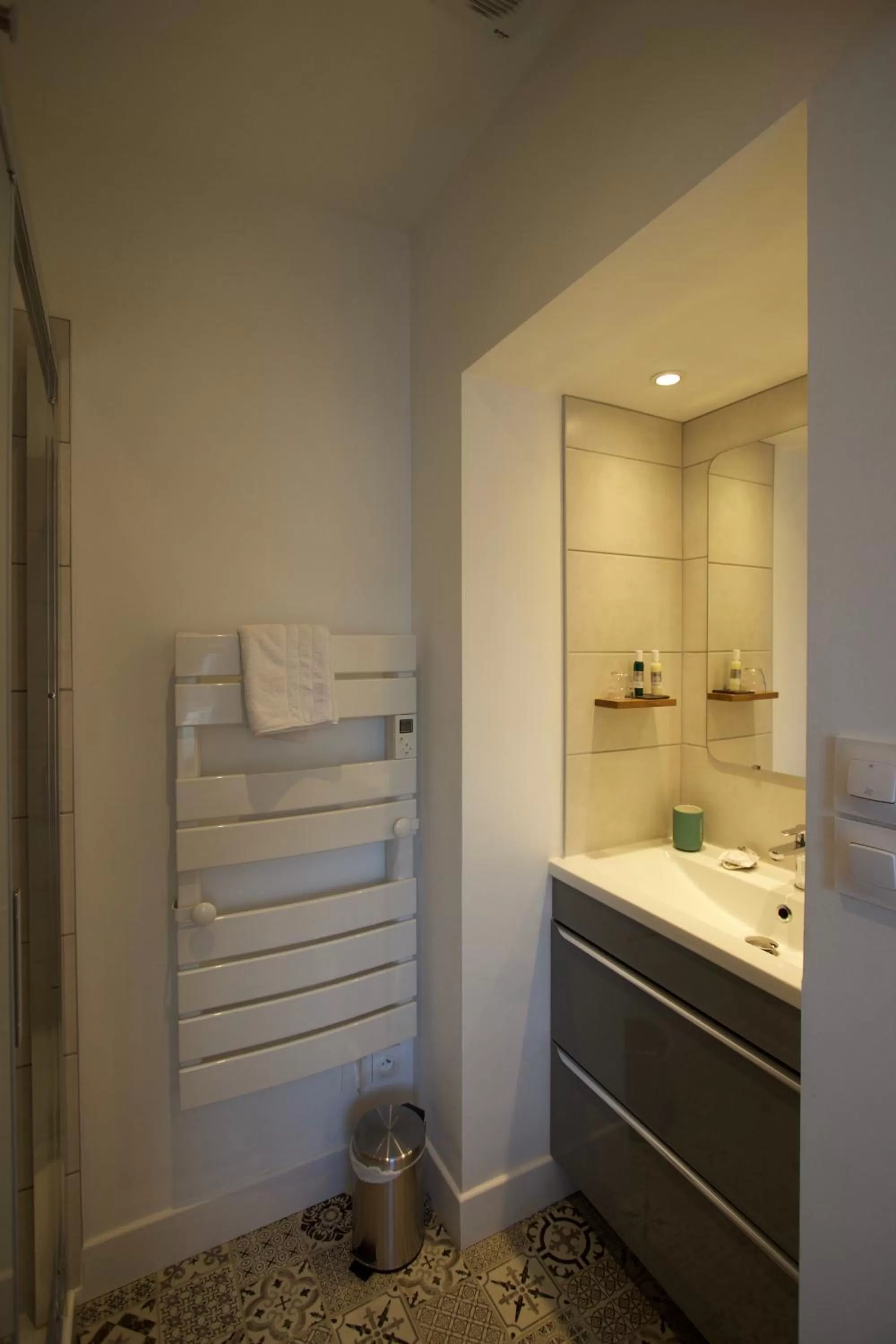 Bathroom in La Charentine