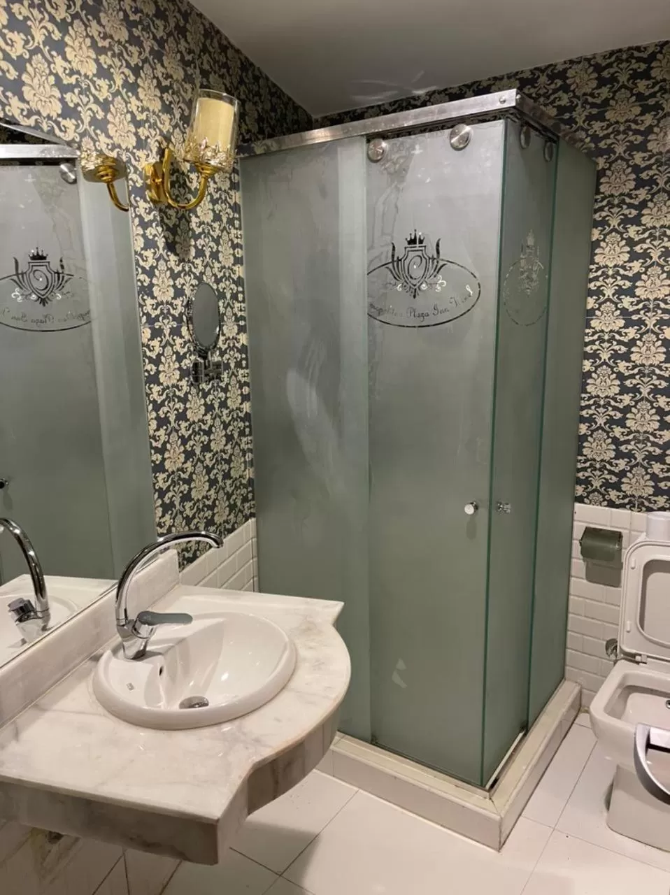 Bathroom in Cosmopolitan hotel