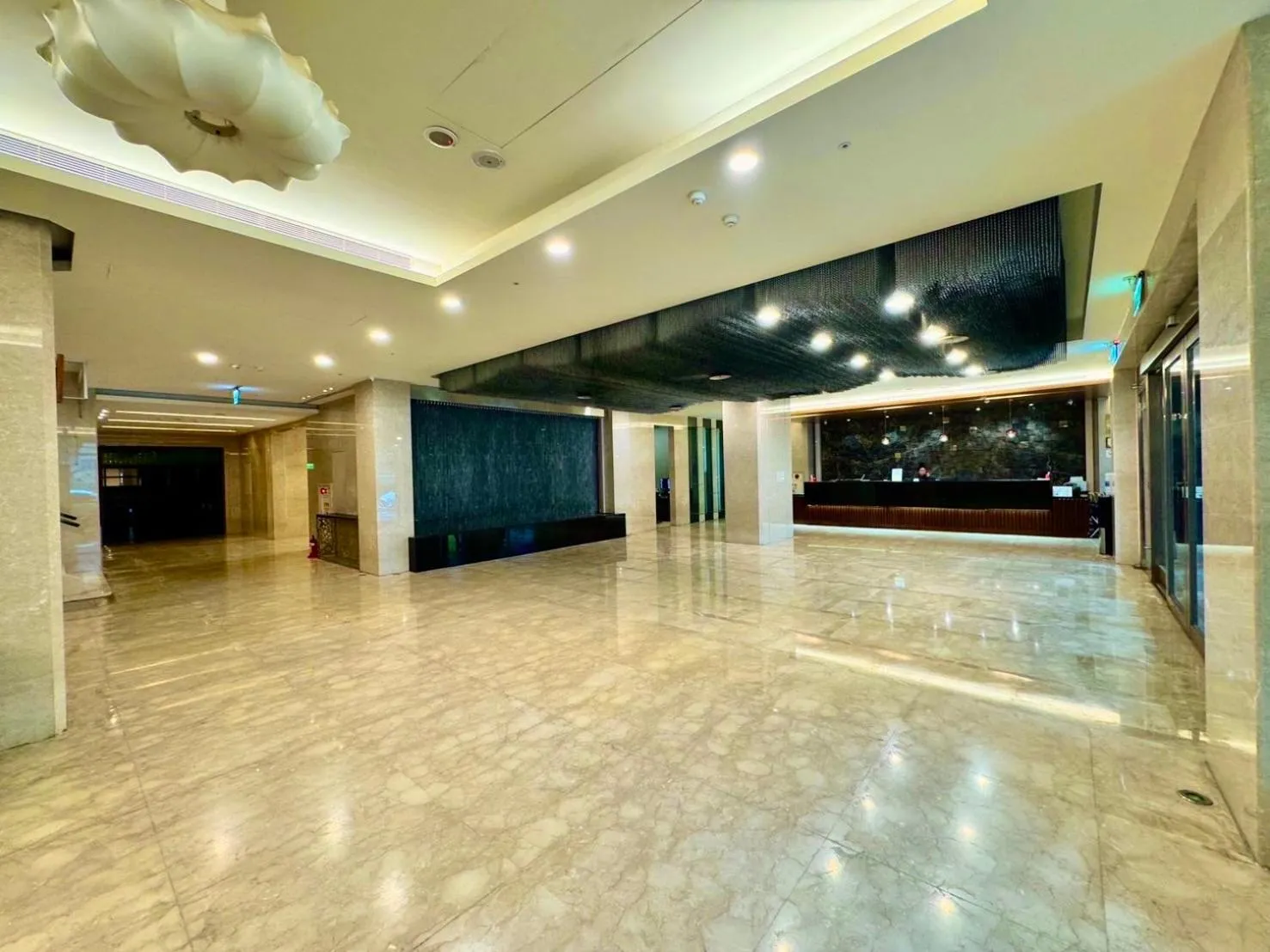 Property building, Banquet Facilities in Best Hotel