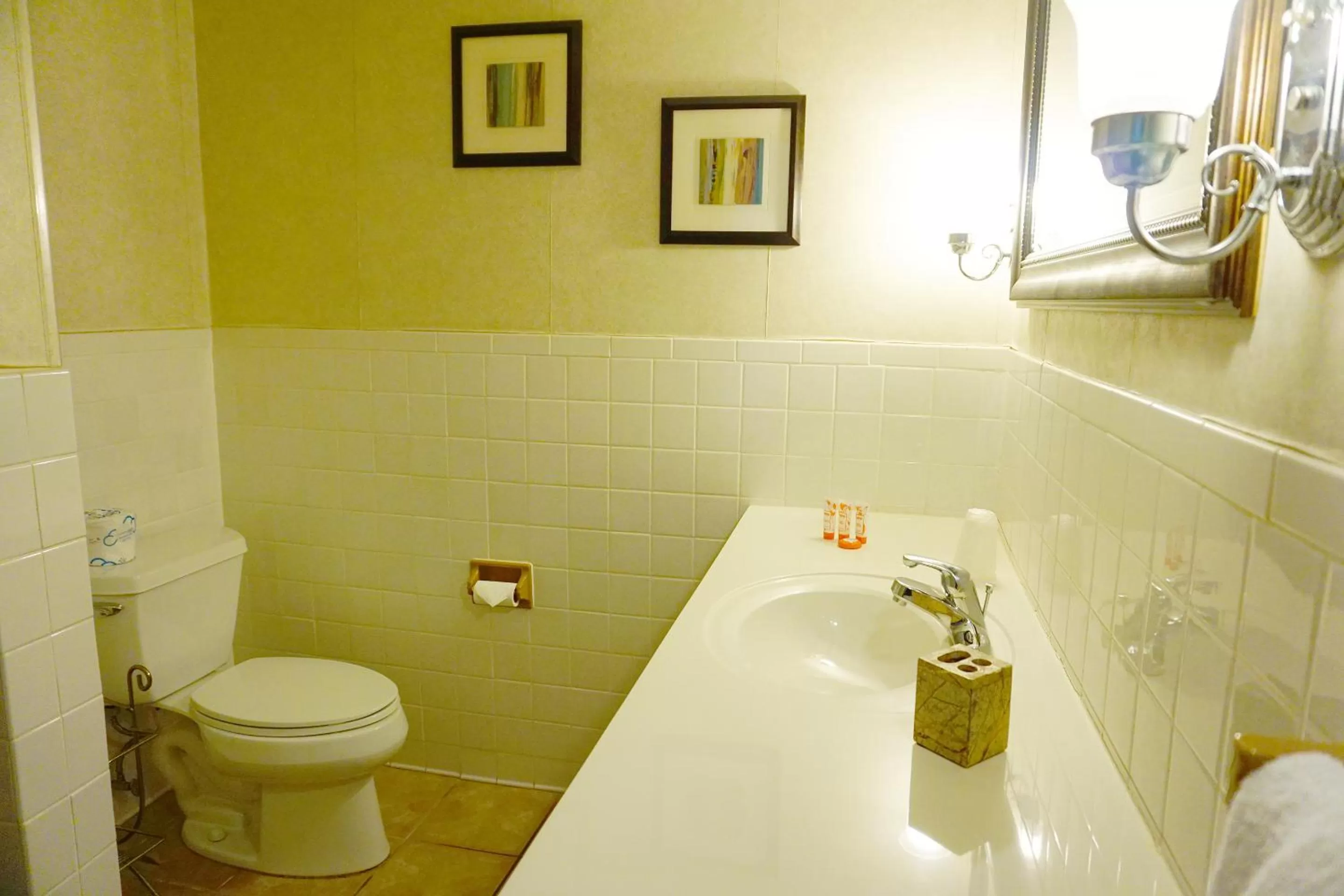 Bathroom in Stay Saratoga